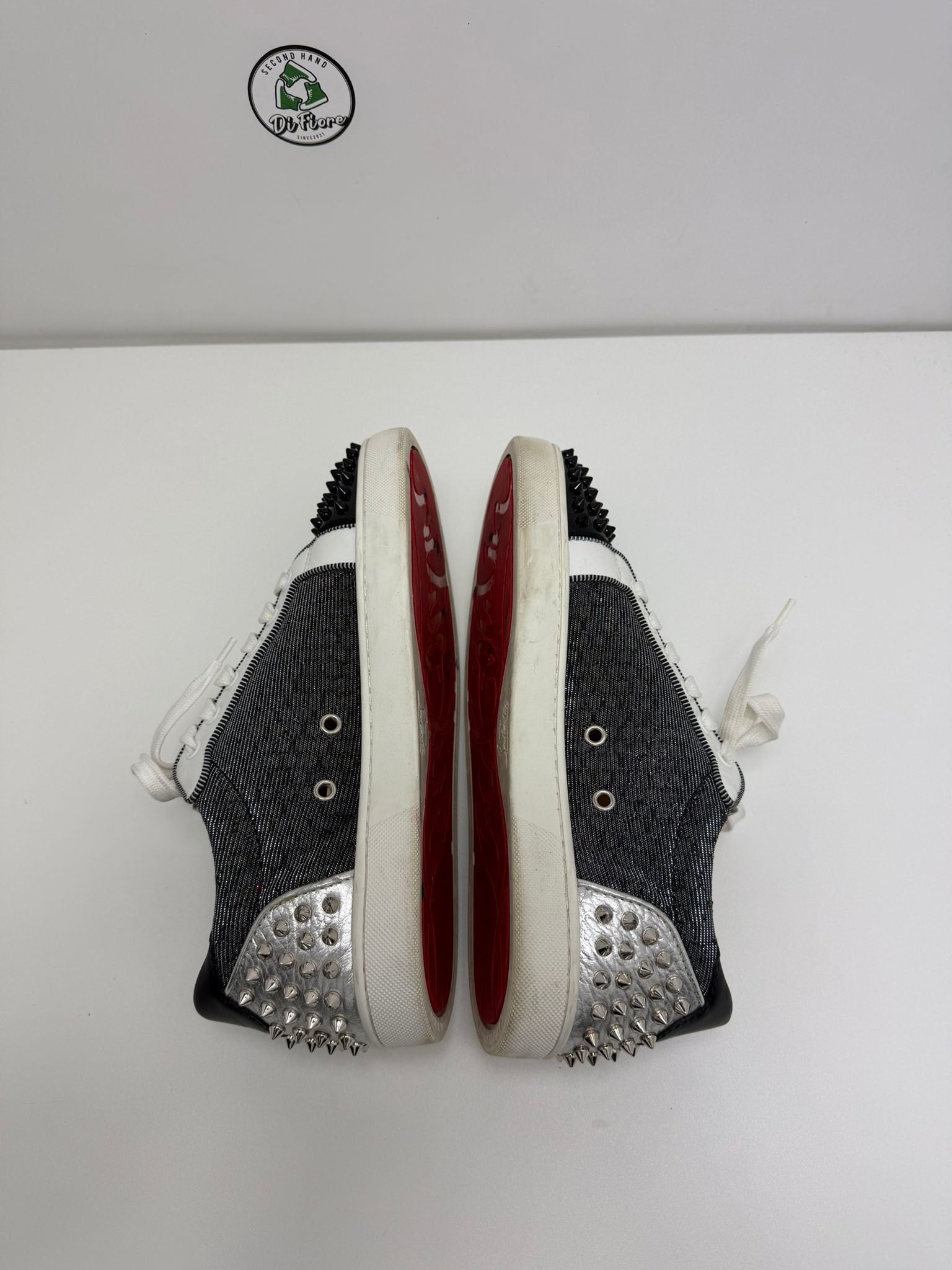Christian Louboutin 41 basse bianche nere e grigie