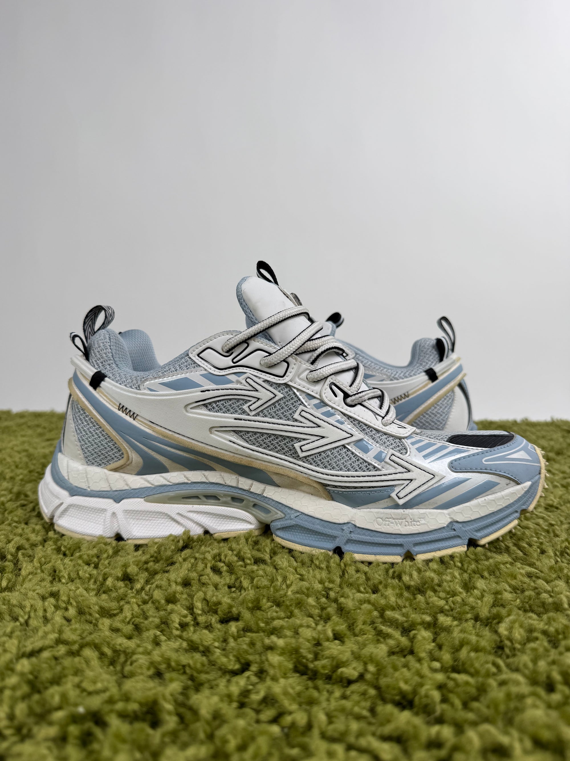 Off White Be Right Back 44 Azzurra