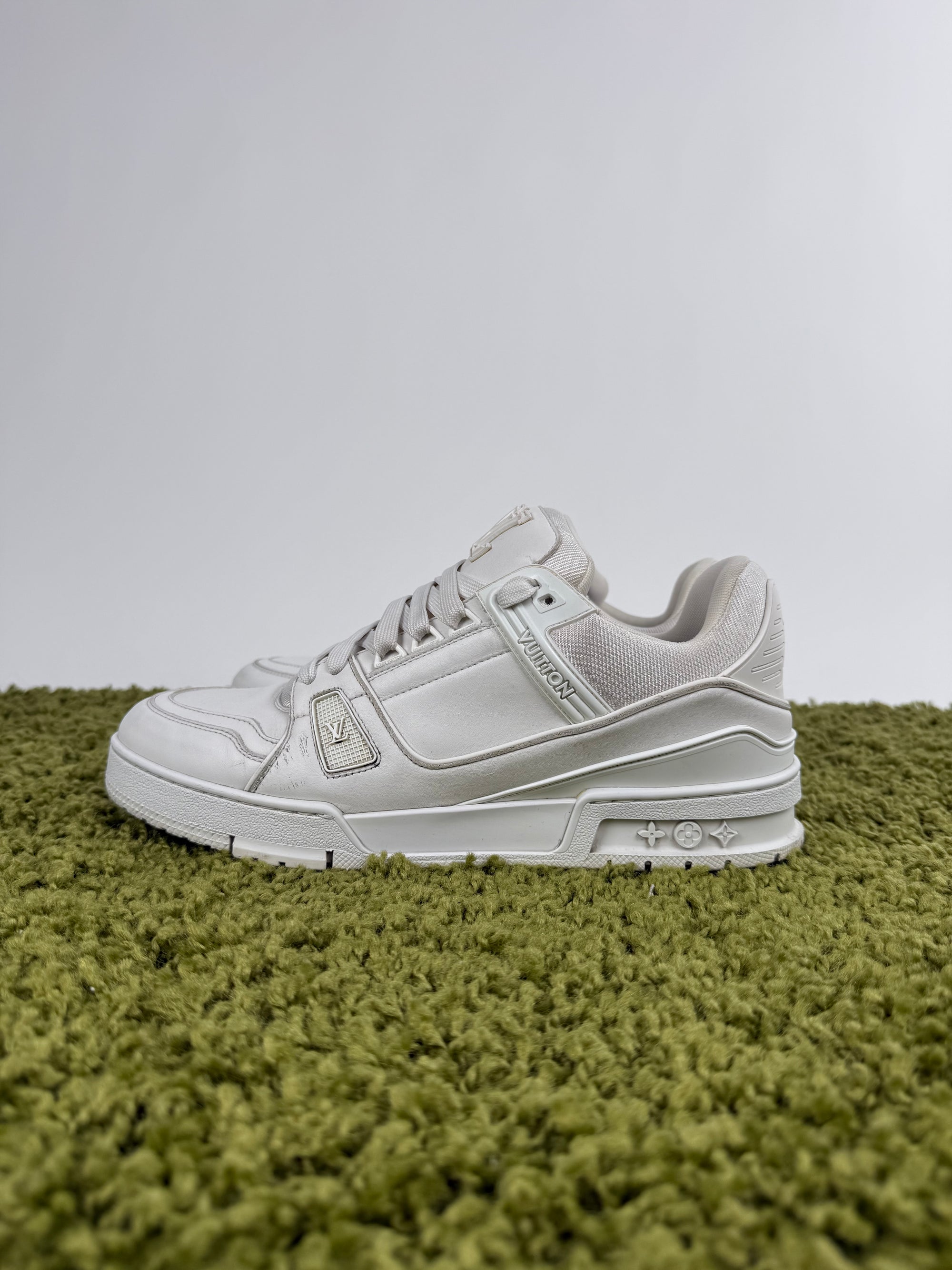 Louis Vuitton Trainer Bianca 9