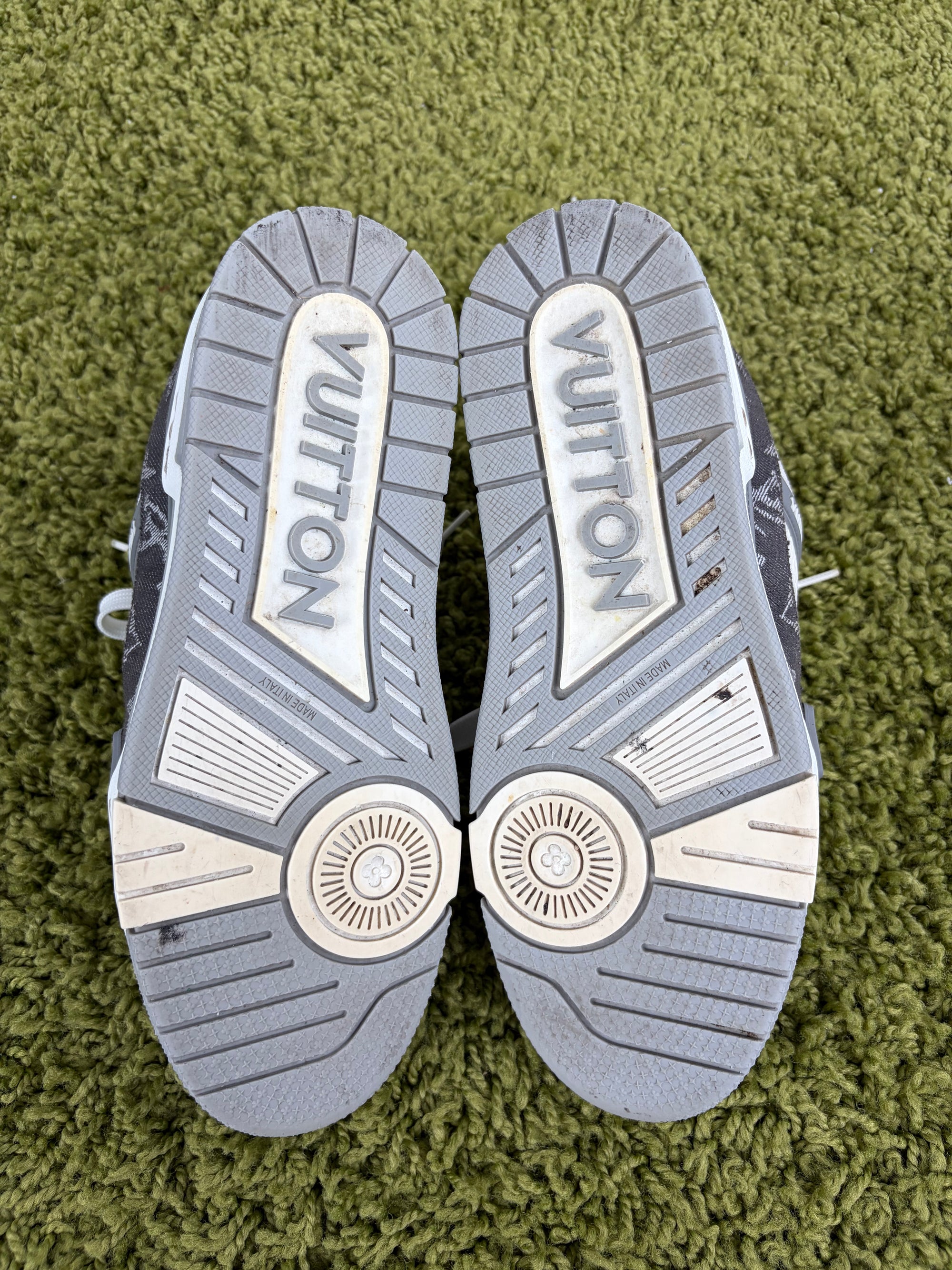 Louis Vuitton trainer Size 5.5=39.5 calza 40.5 bianche e grigie