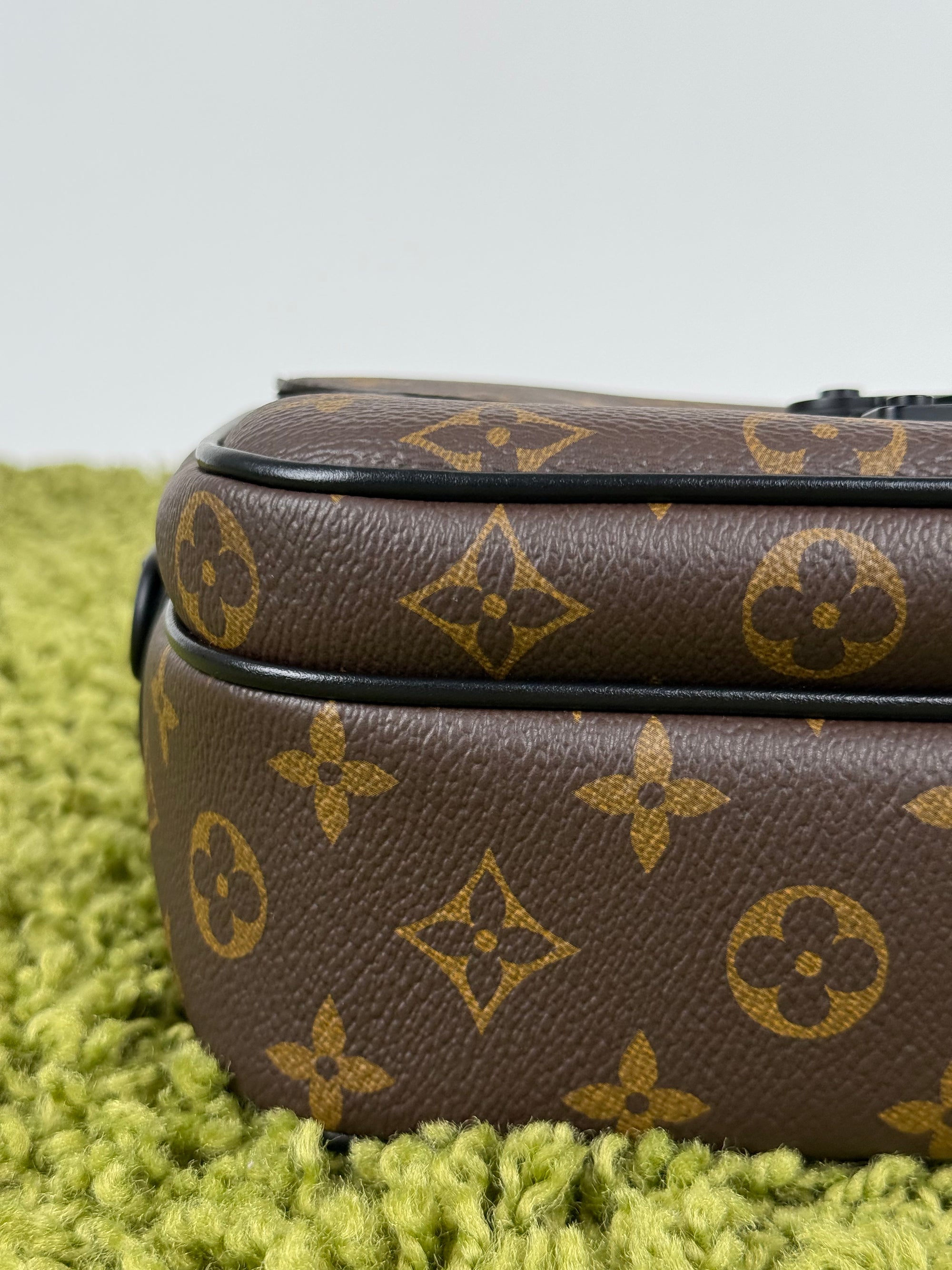 Borsa Messenger S Lock Louis Vuitton Marrone