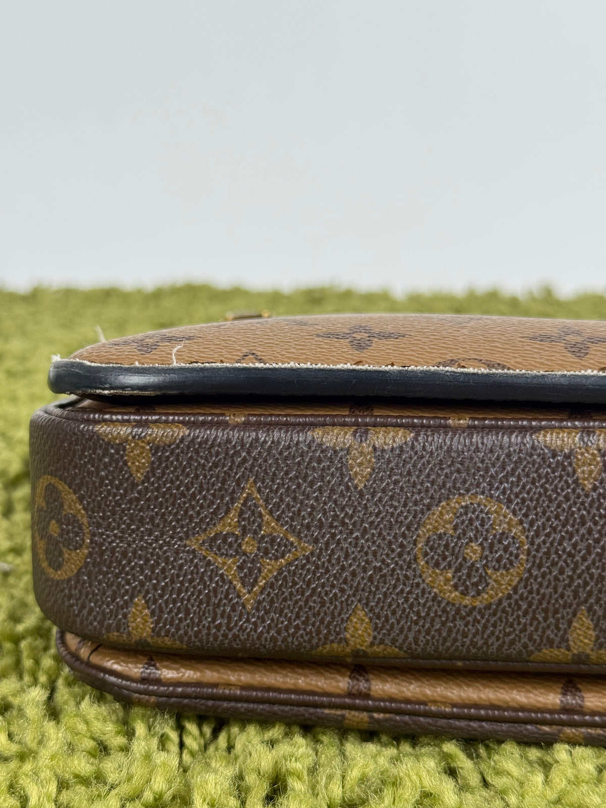 Borsa Louis Vuitton Metis in tela Monogram Reverse Marrone