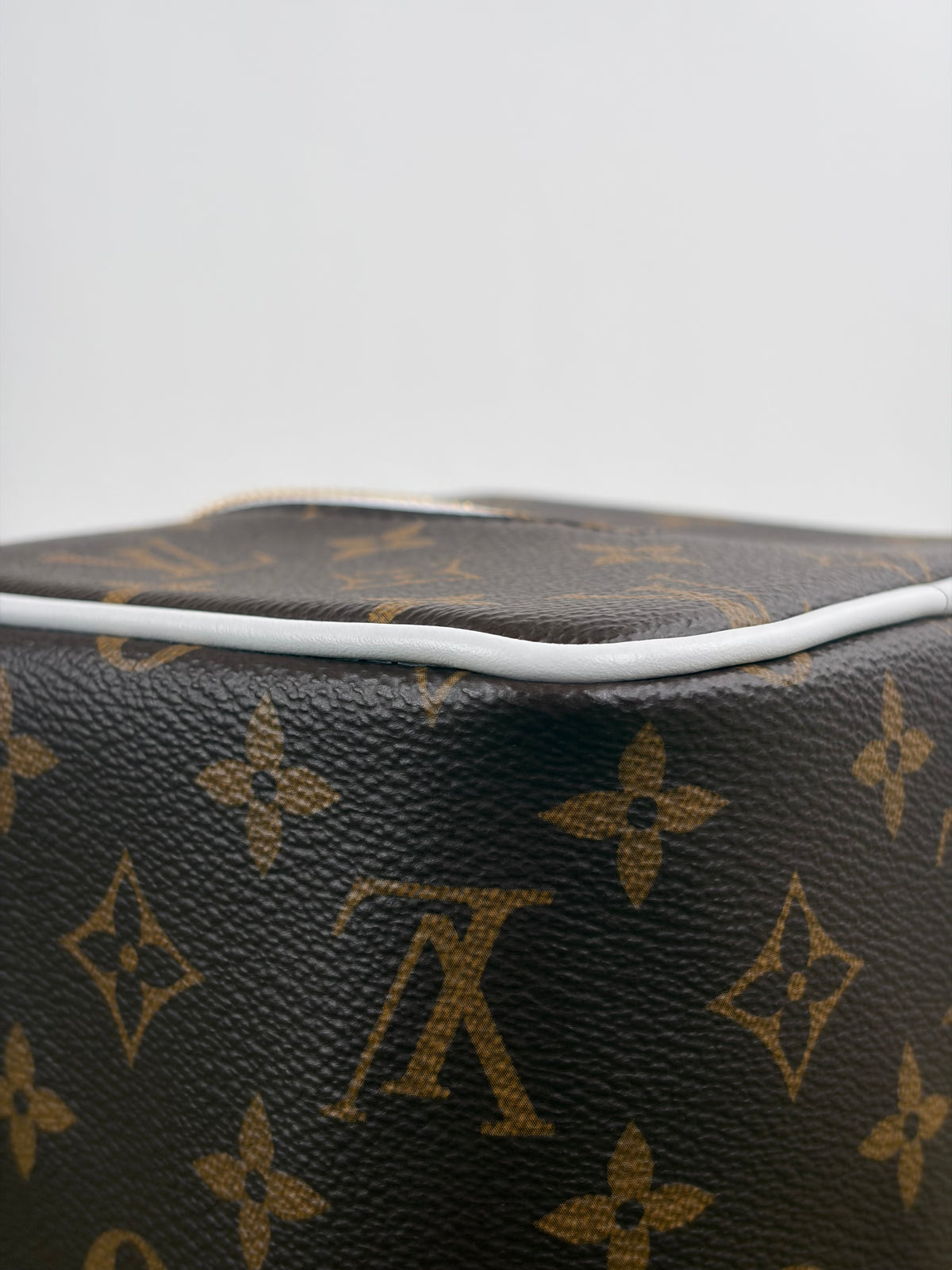Beauty Case Louis Vuitton X NBA Marrone