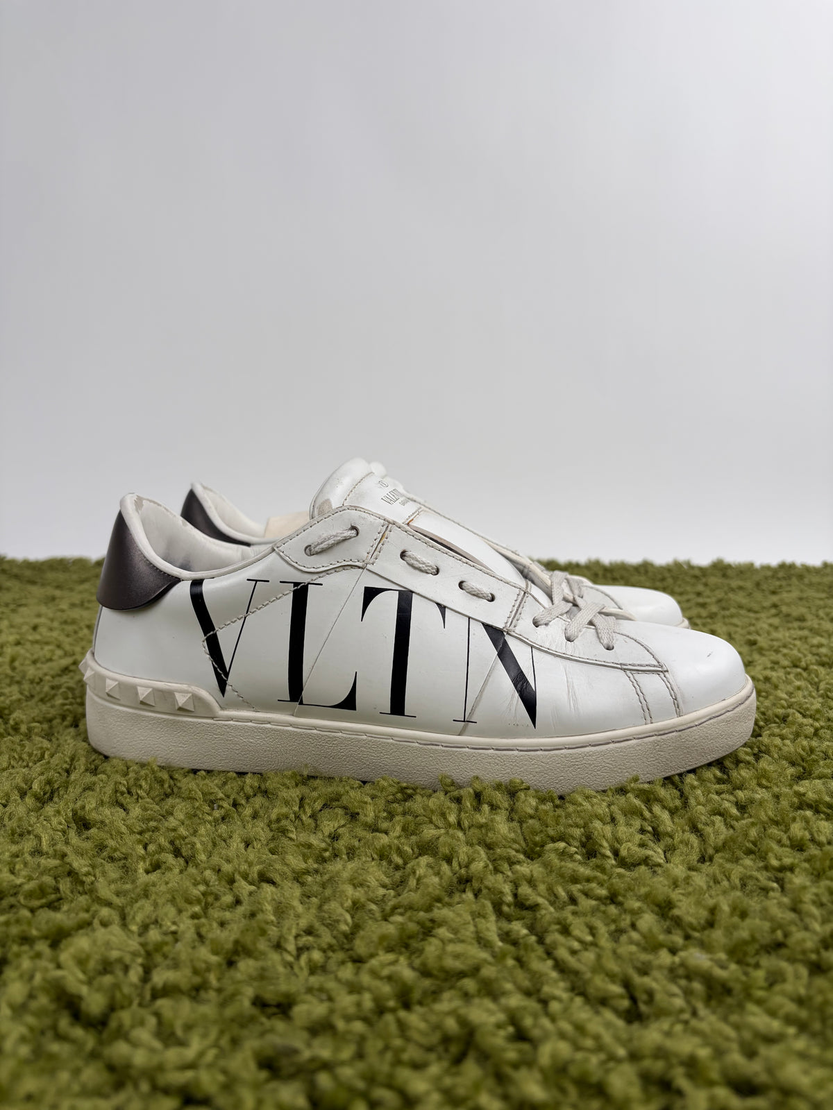Valentino Garavani Rockstud Bianca 40