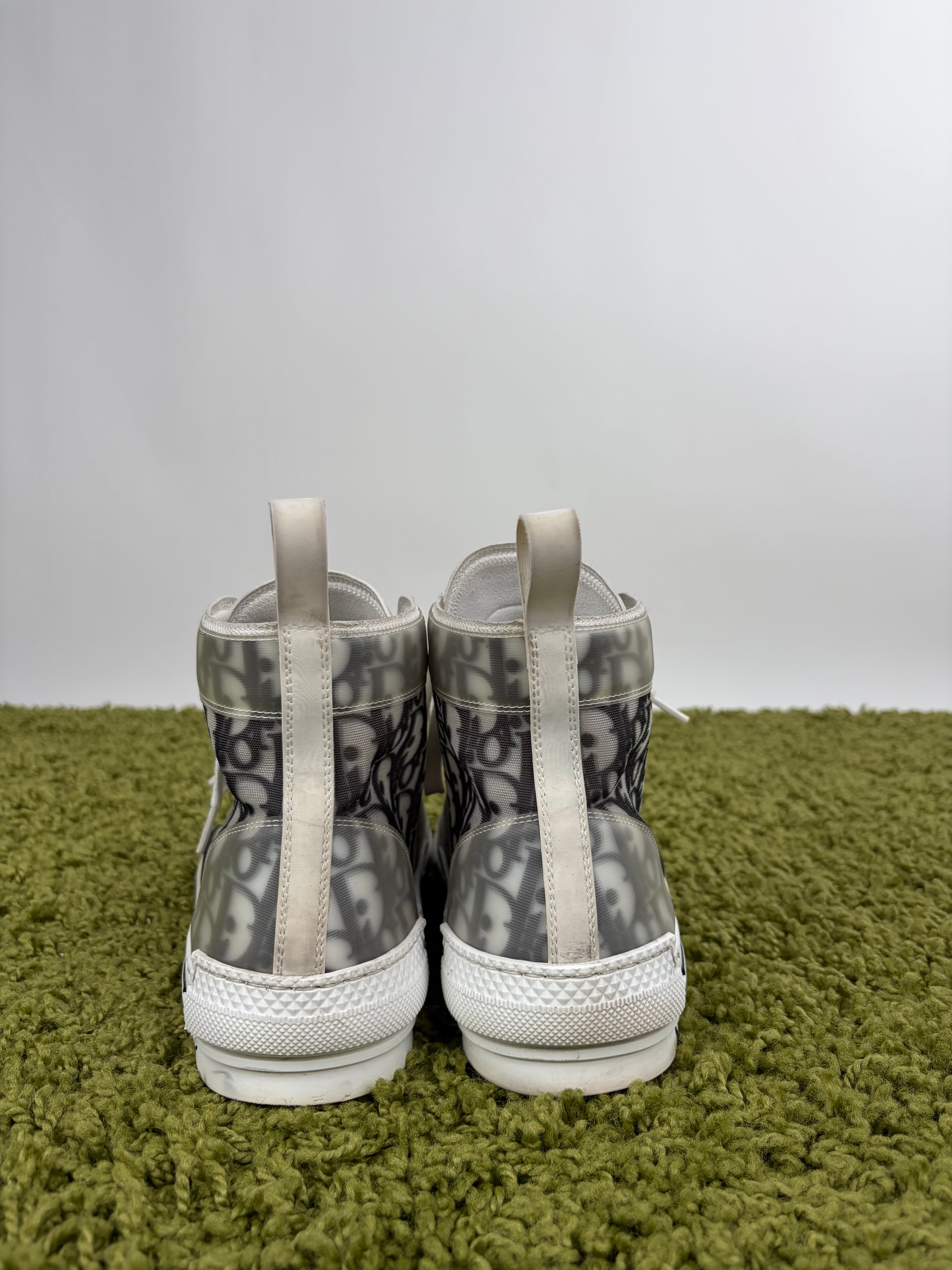 Dior B23 Size 43 grigie e bianche