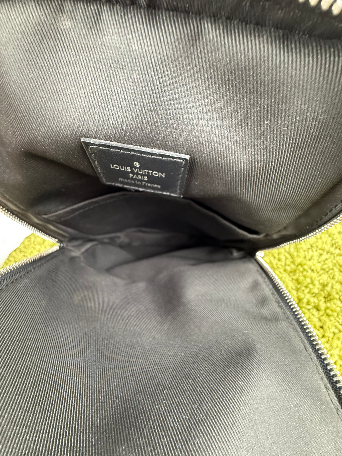 Mono spalla Louis Vuitton Avenue Sling Nero