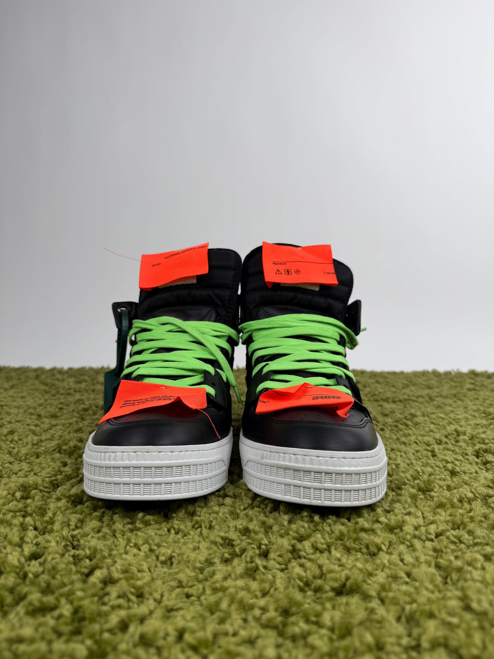 Off White Sneaker 44