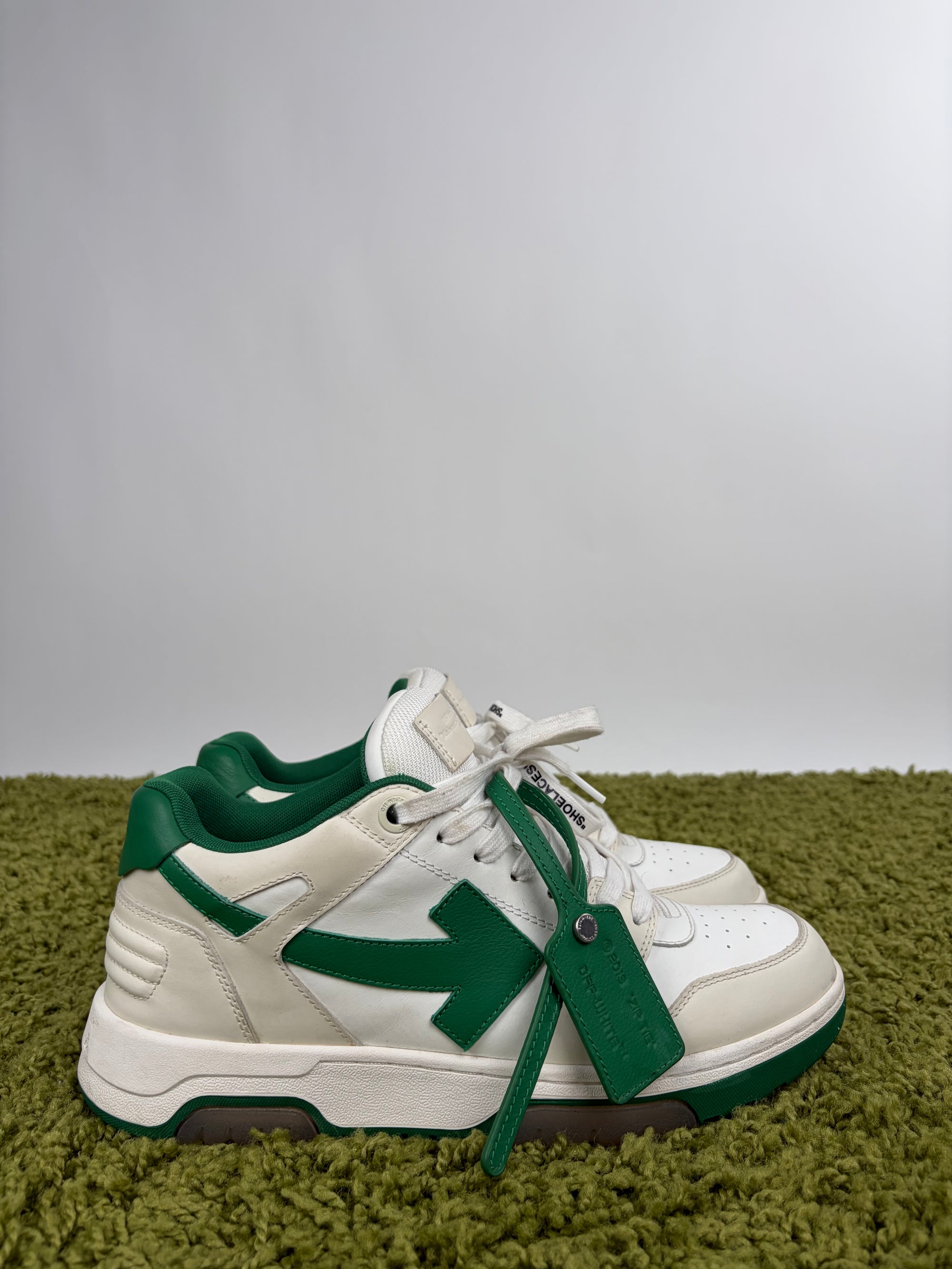 Off white Size 43 bianche e verdi