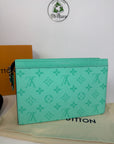 Borsello Louis Vuitton turchese