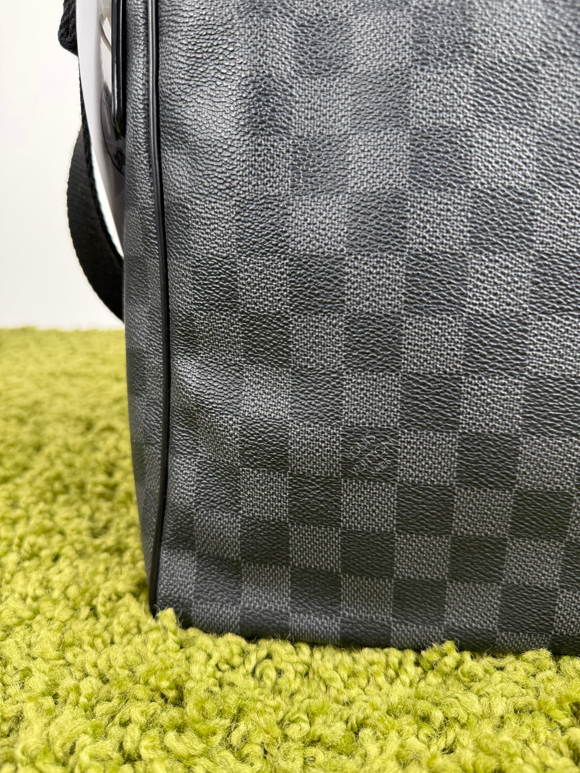 Borsello Messenger District Louis Vuitton Grigio