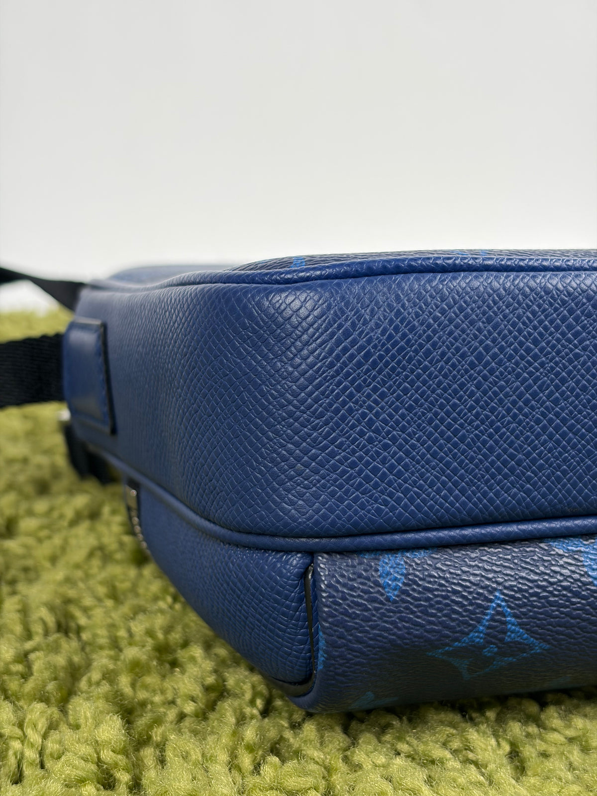 Borsa Louis Vuitton Outdoor Messenger Blu
