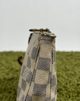 Pochette Accessories Louis Vuitton  in tela Damier Azur Bianca Monogram