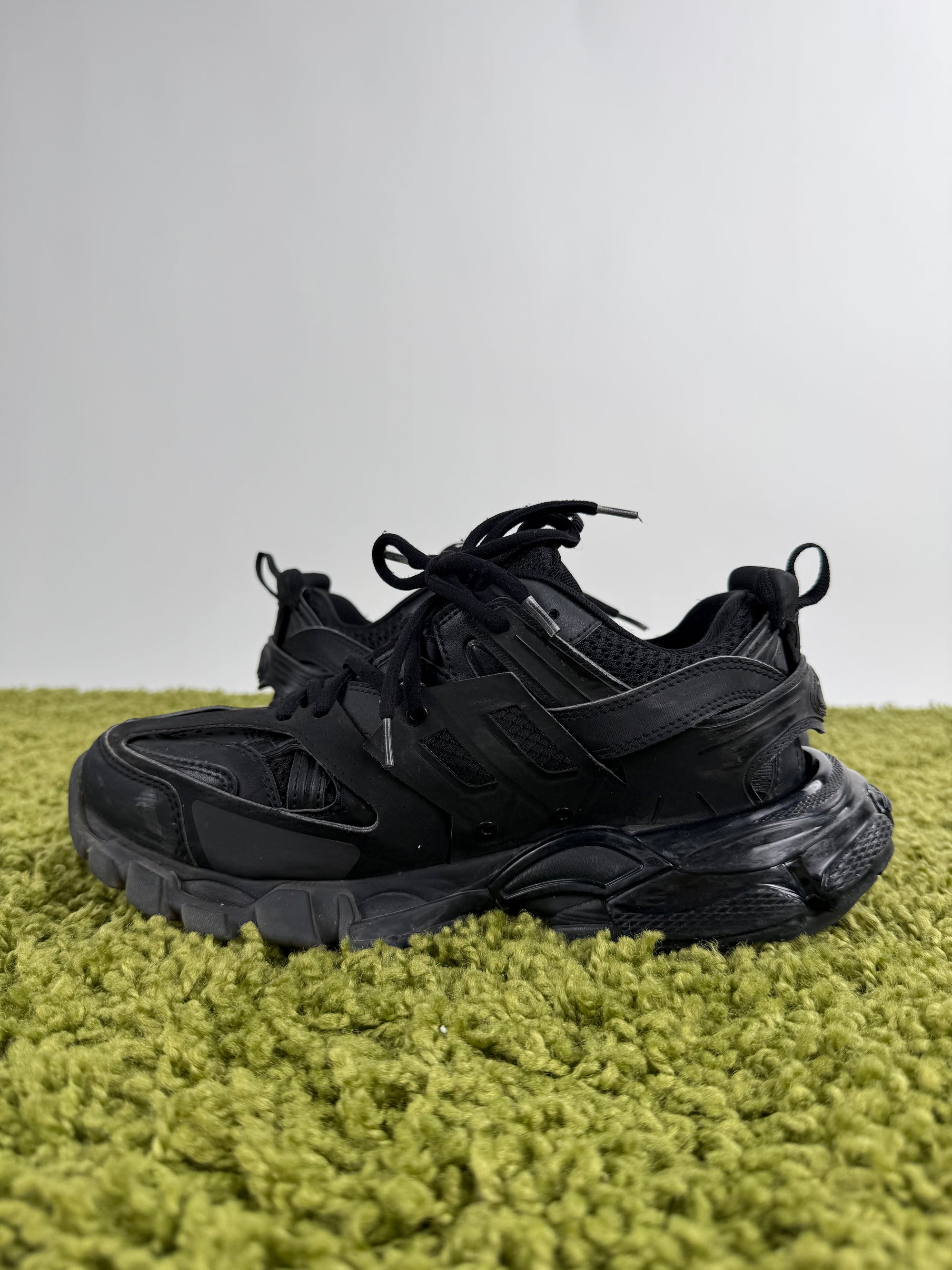 Balenciaga Track Nera 39