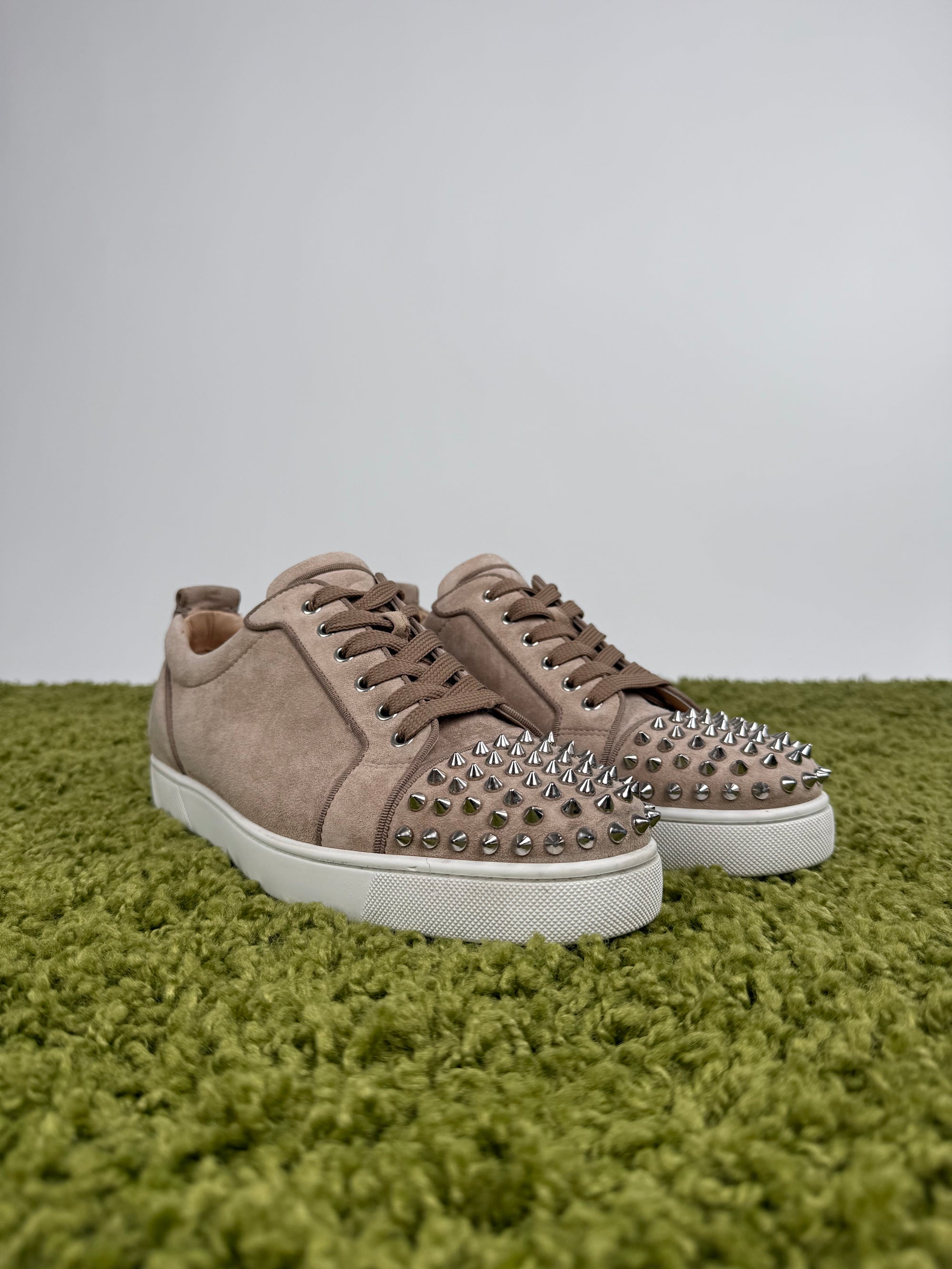 Christian Louboutin Spikes Beige 41