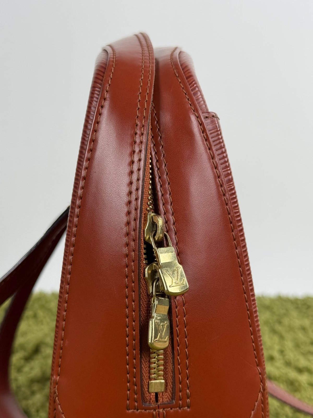 Borsa Voltaire Louis Vuitton In pelle Marrone - Second Hand Di Fiore