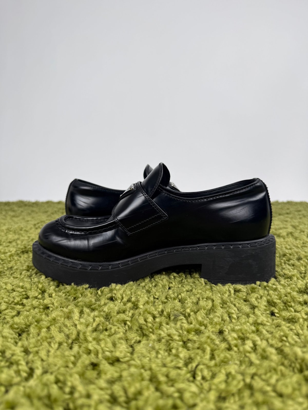 Mocassino Prada Chocolate Nero 35 - Second Hand Di Fiore