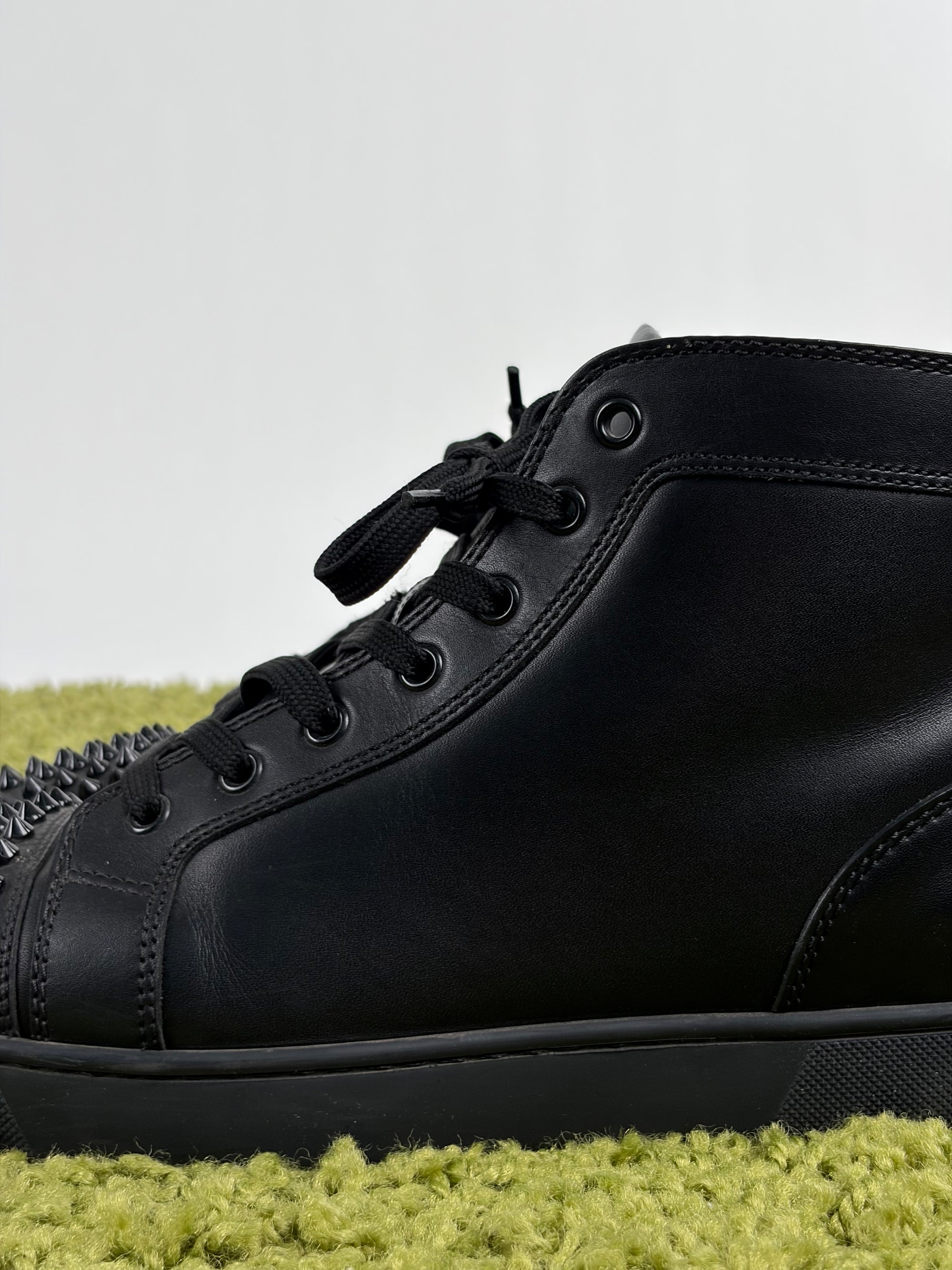 Louboutin alta Size 42 nera
