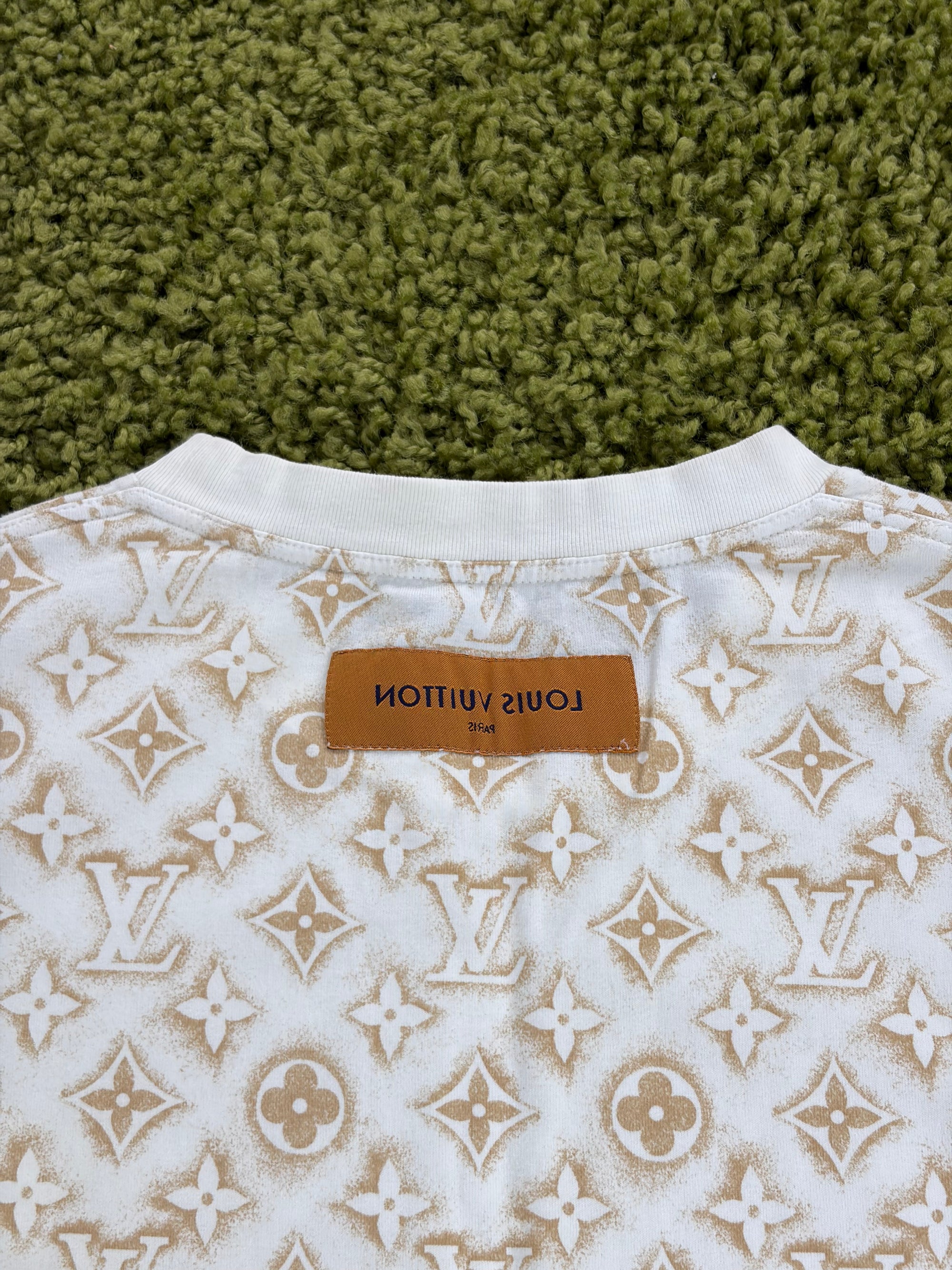 T shirt Louis Vuitton Size L bianca e oro