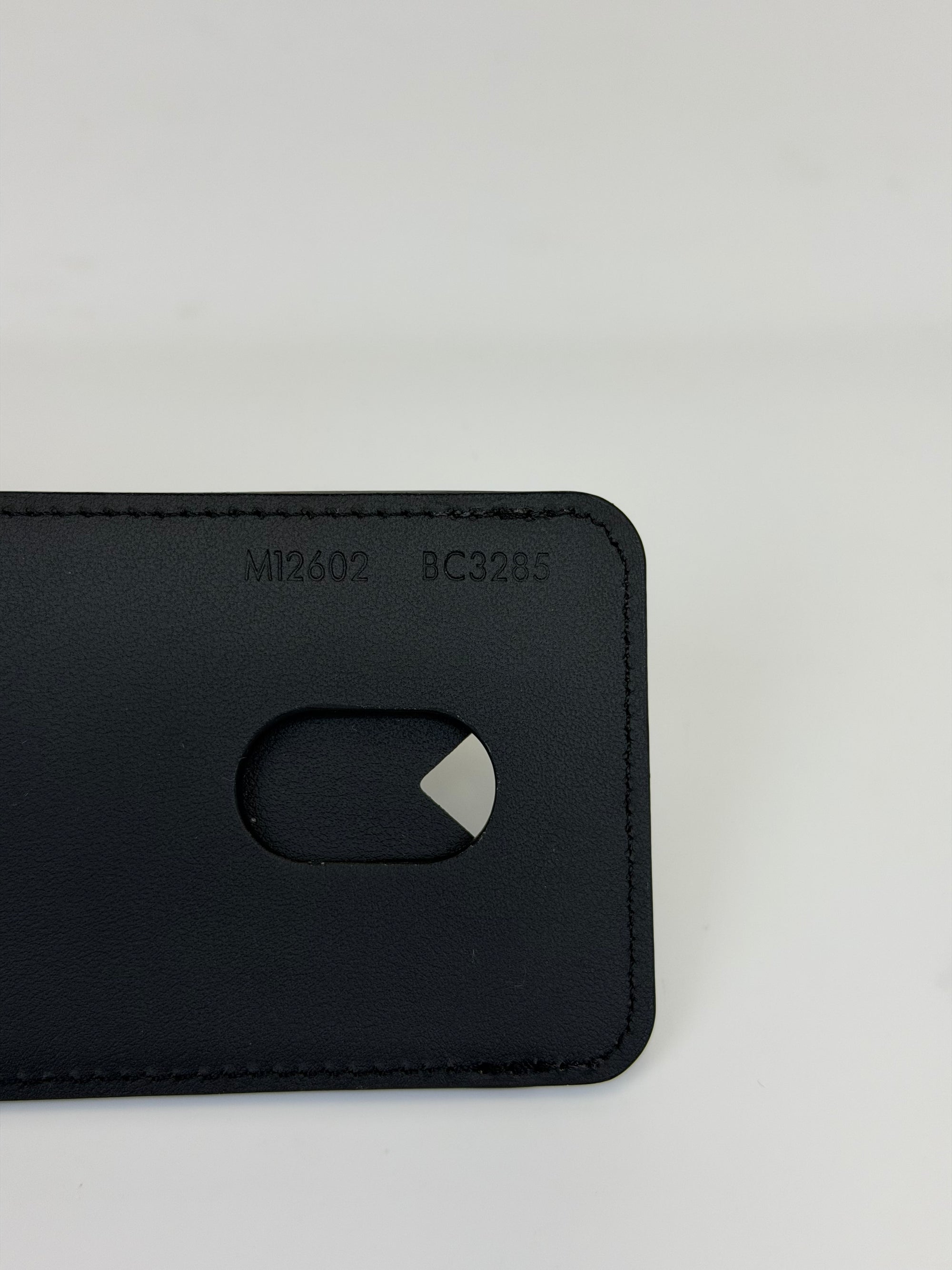 Portacarte magnetico Eclipse nero e grigio