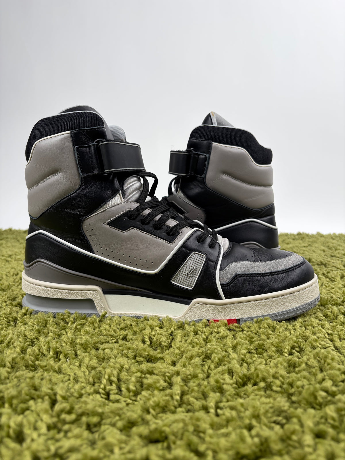 Louis Vuitton Trainer High Top Nera 8.5