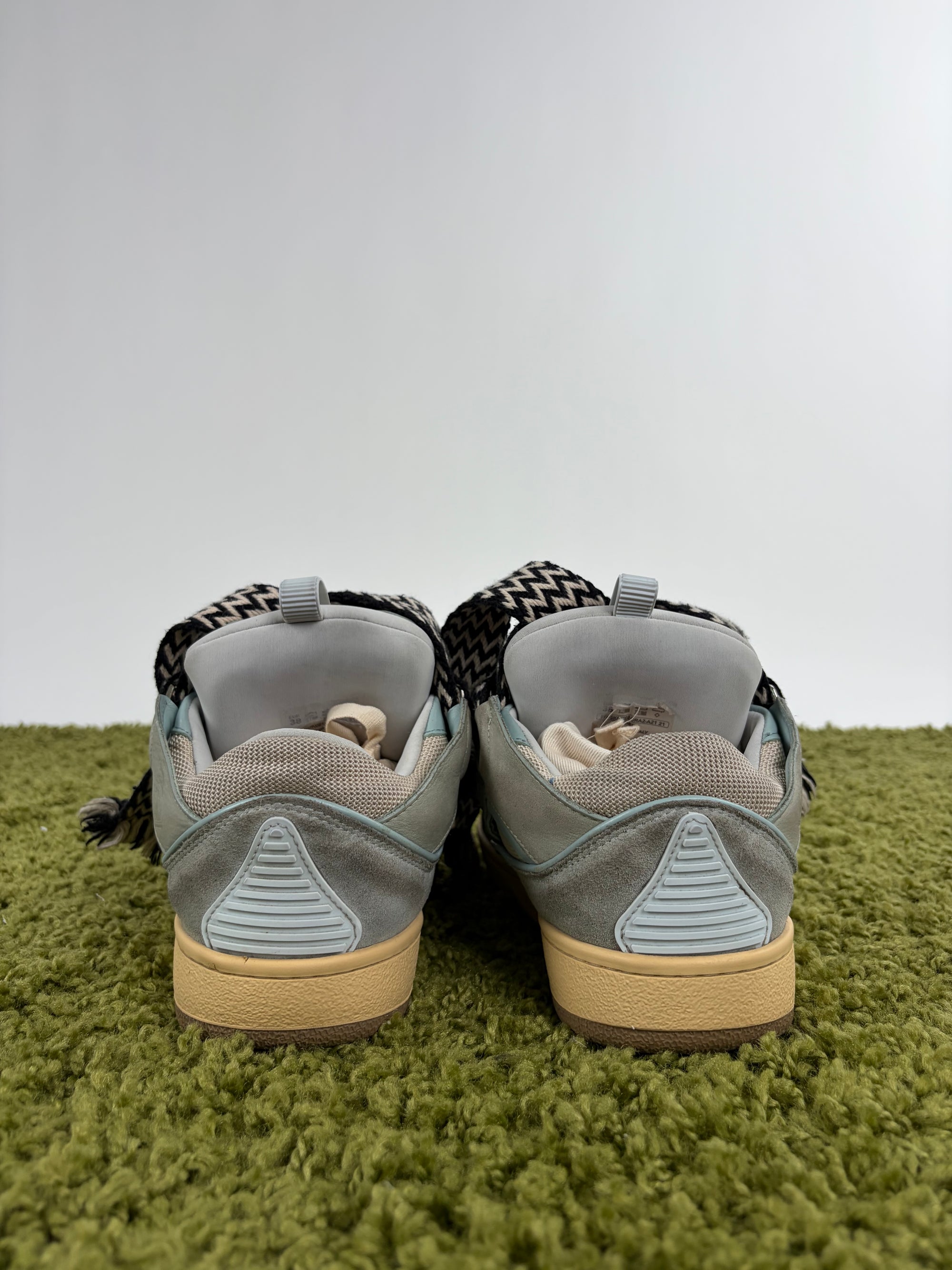 Lanvin Size 38 azzurre e grigie