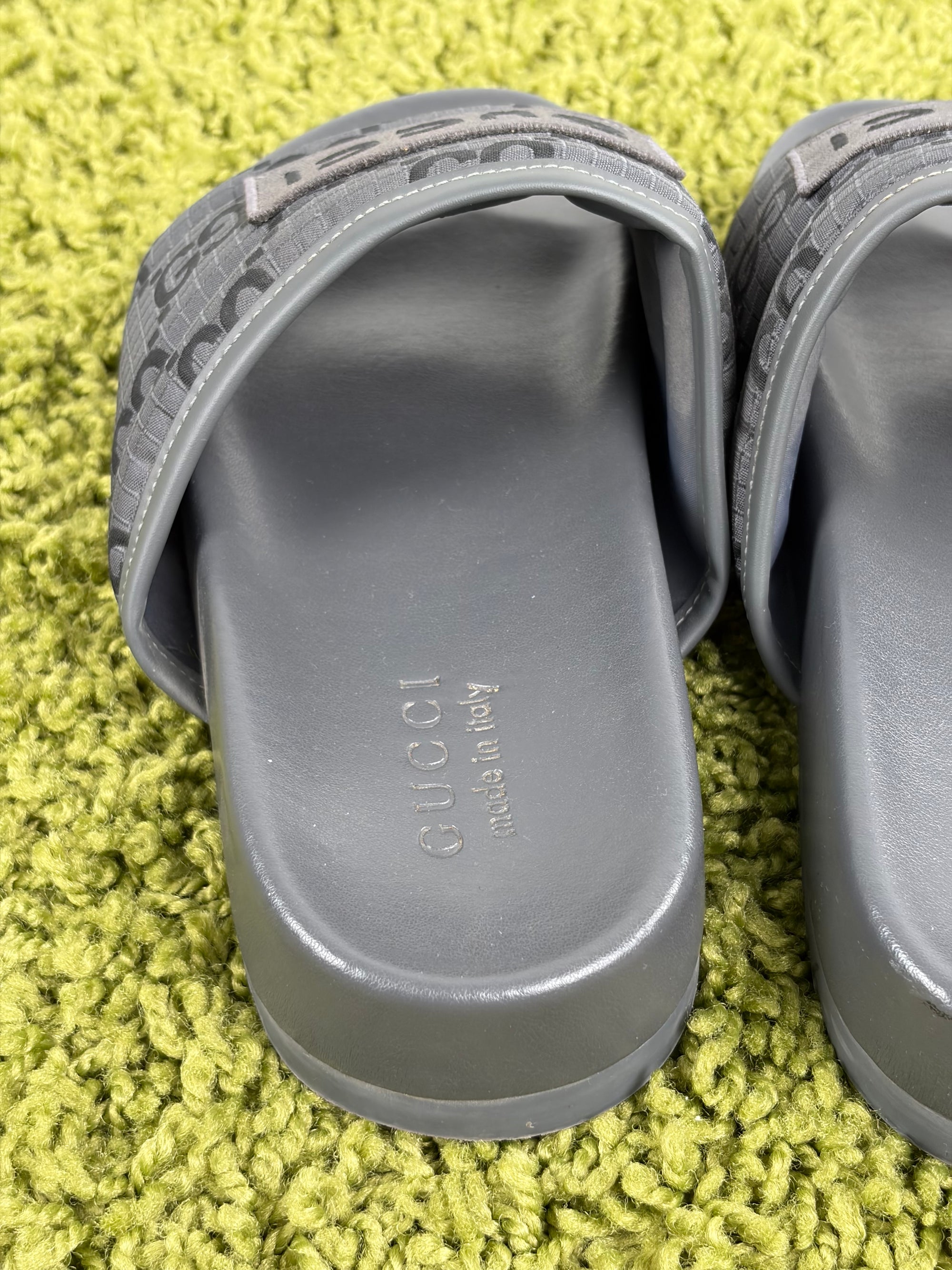 Sandali Gucci Size 7=40 grigi