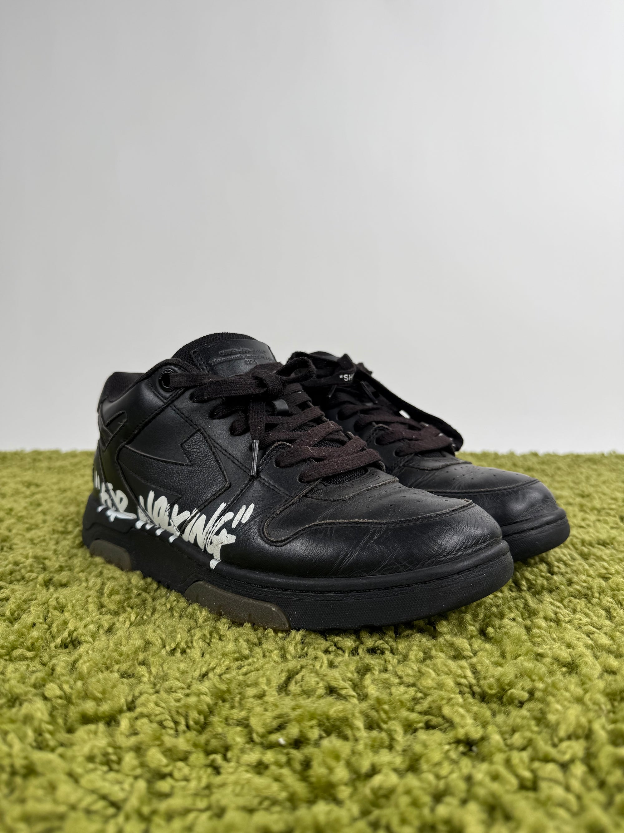 Off White “For Walking” Nera 42