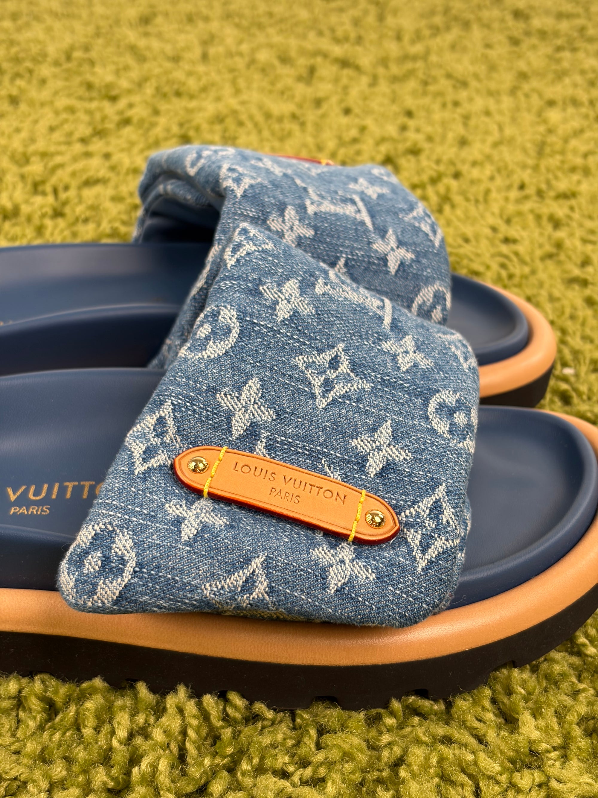 Ciabatte louis vuitton Mule bassa pool pillow Size 35 azzurre e blu