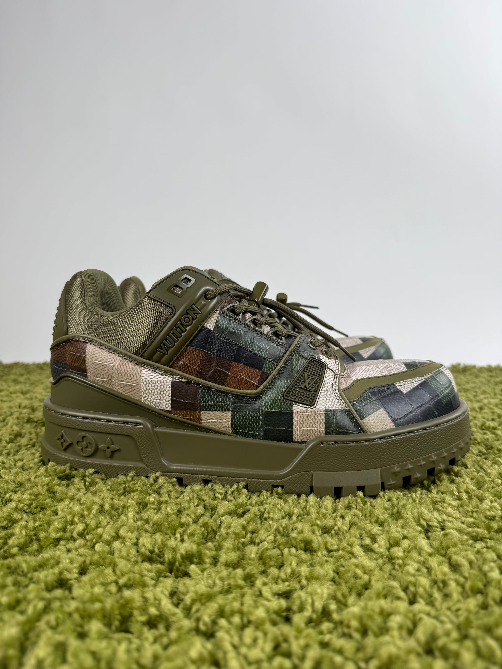 Louis Vuitton Trainer Maxi Verde 9