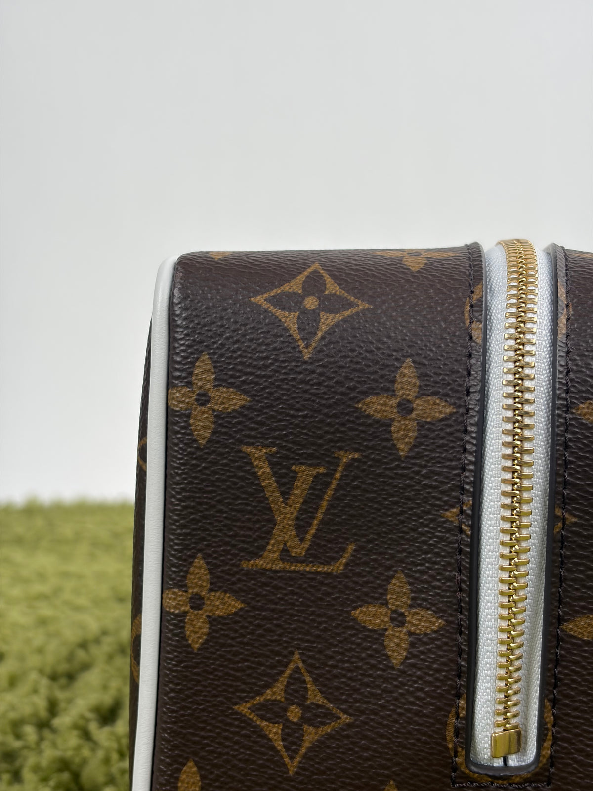Beauty Case Louis Vuitton X NBA Marrone