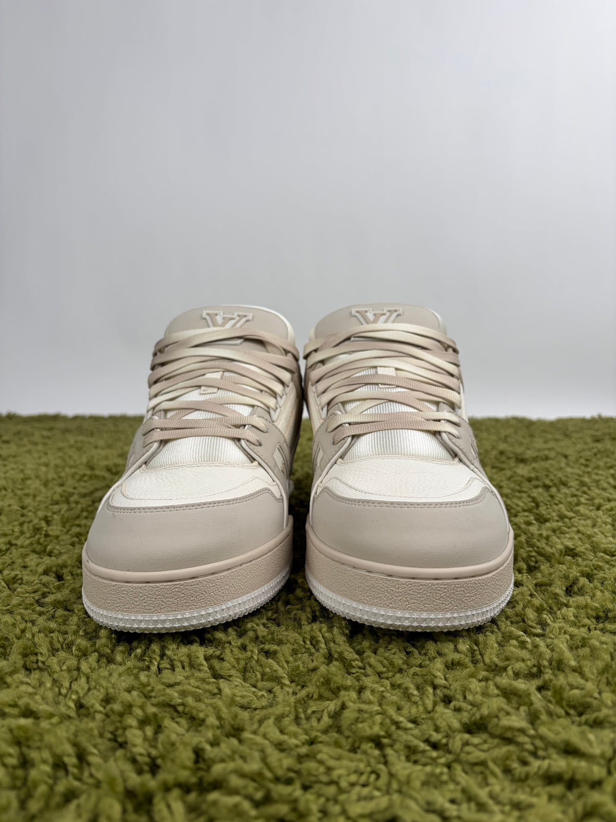 Louis Vuitton Trainer Beige 10