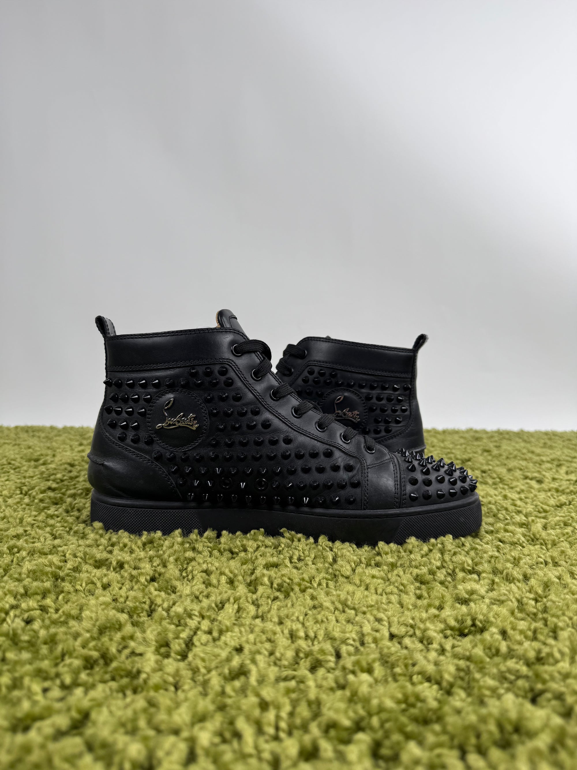 Christian Louboutin Spikes 42