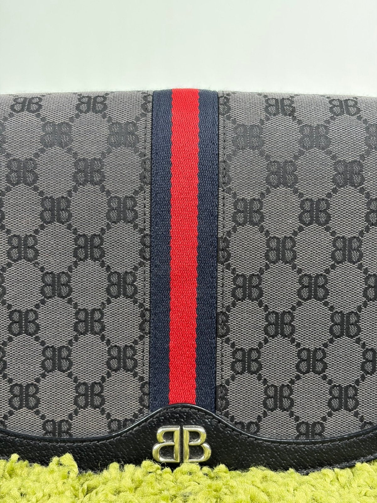 Borsello Balenciaga X Gucci nero rosso e blu - Second Hand Di Fiore