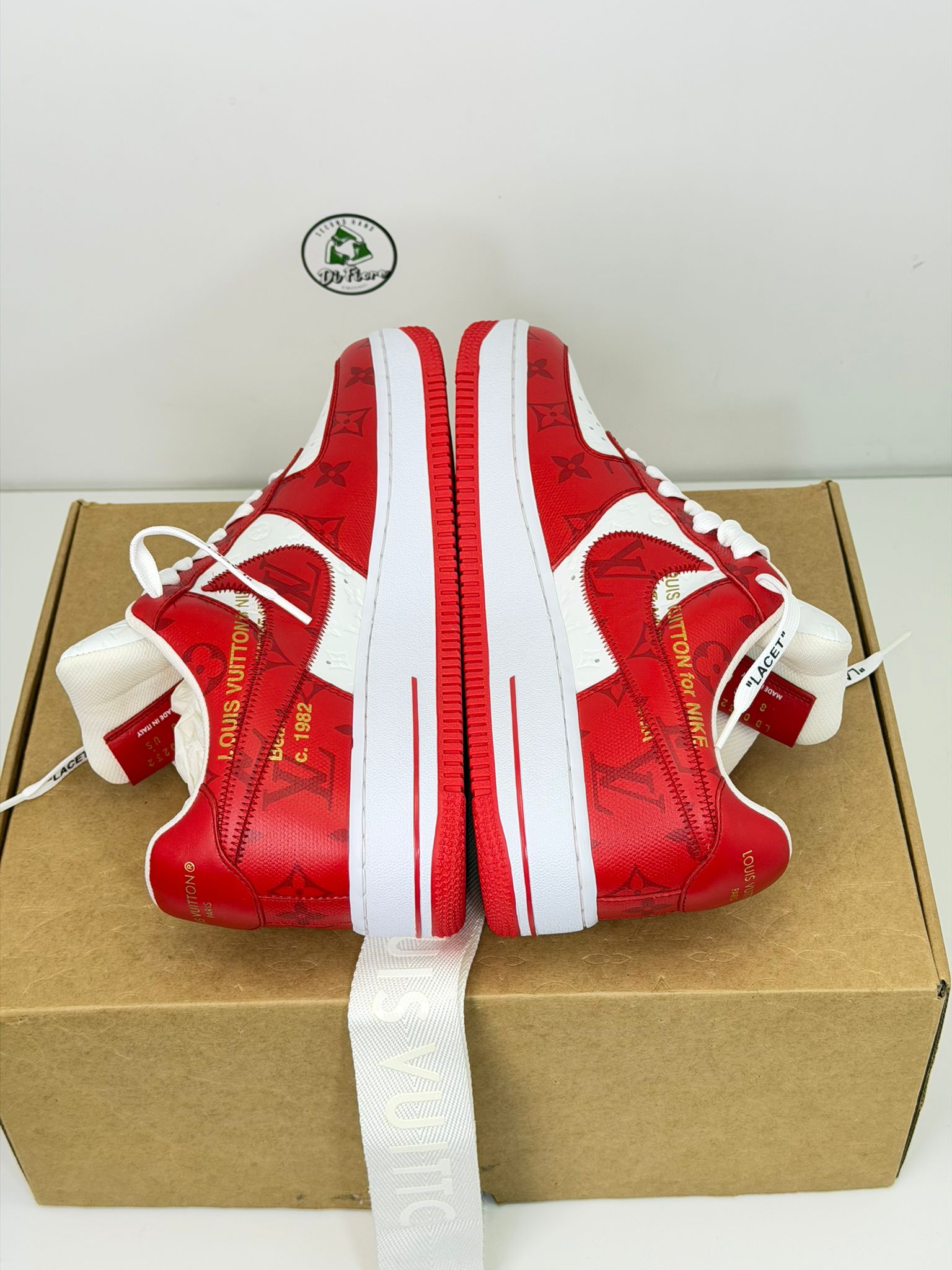 Nike X Louis Vuitton 8=42 bianca e rossa