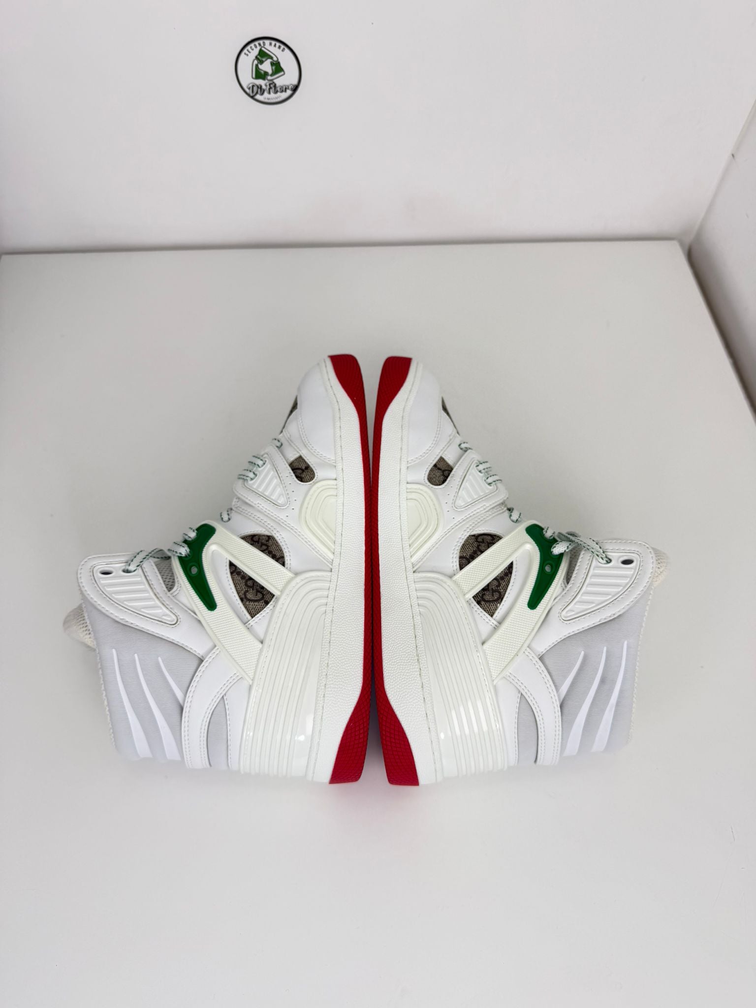 Gucci Size 37.5/38 bianca