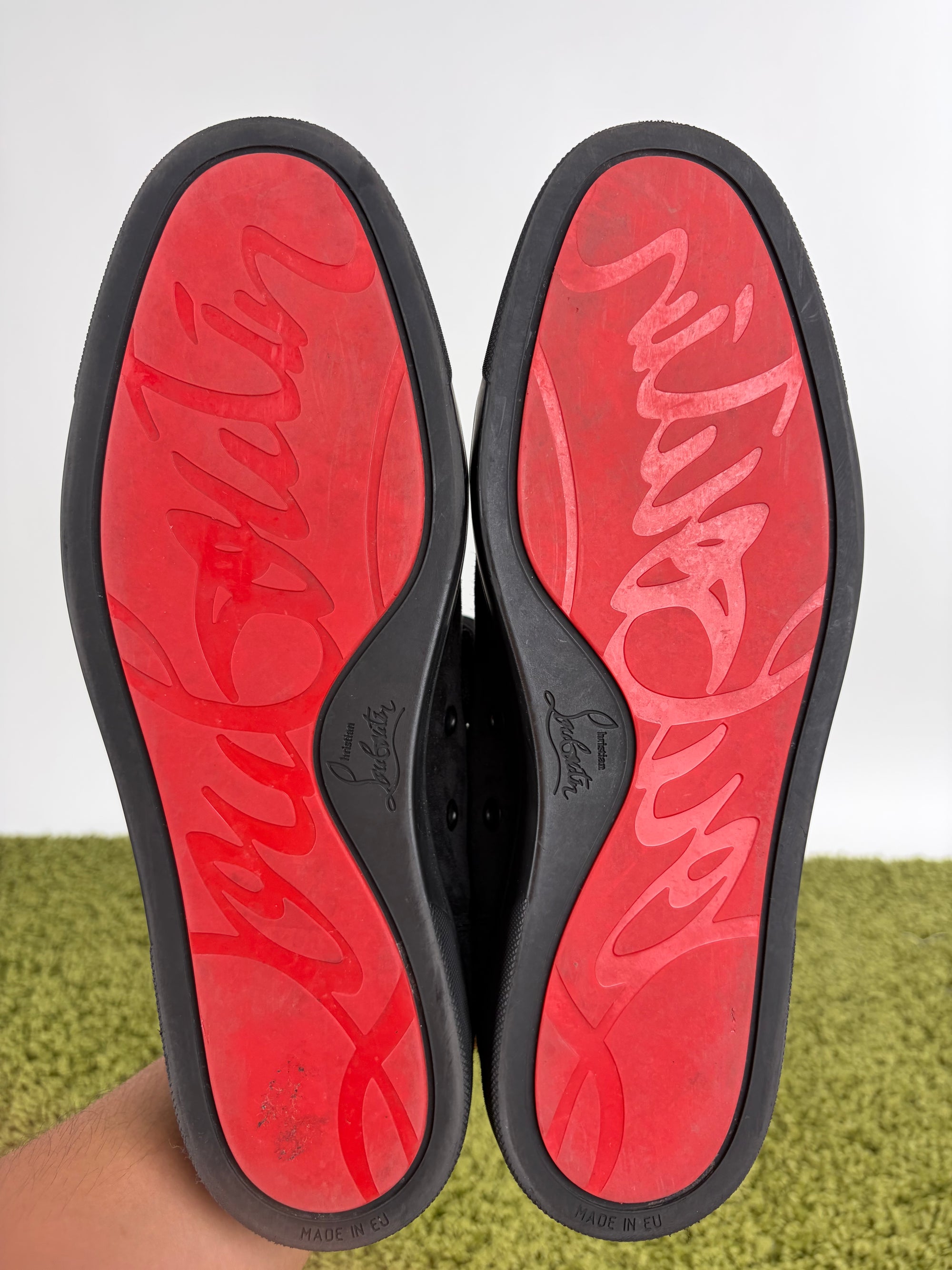 Louboutin Size 42.5 nere