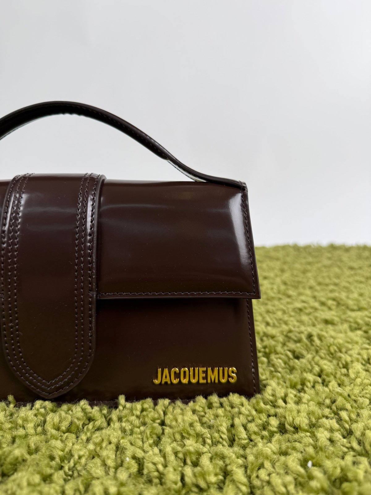 Jacquemus La grande Bambino Marrone Lucido - Second Hand Di Fiore
