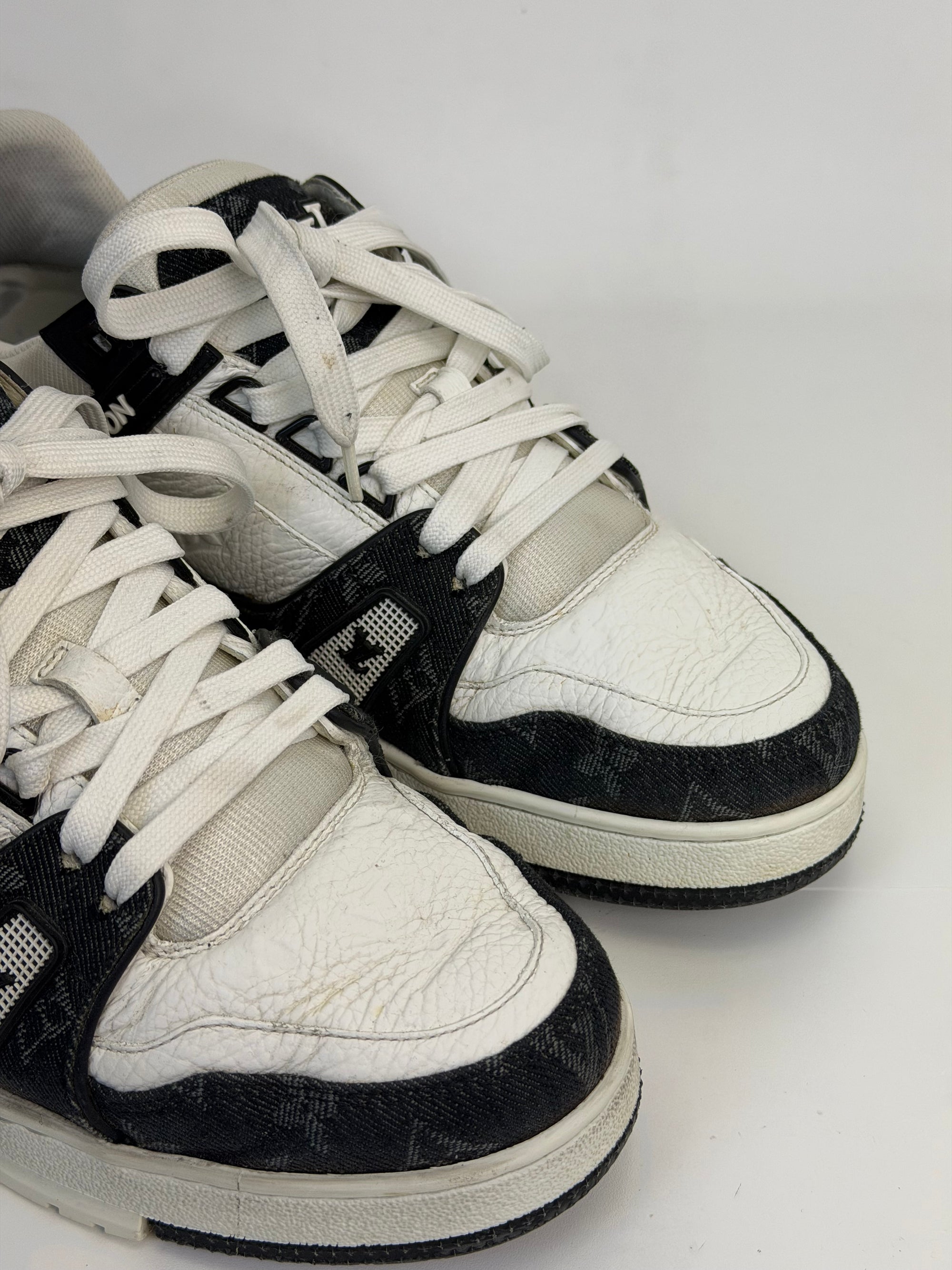 Louis Vuitton trainer 42