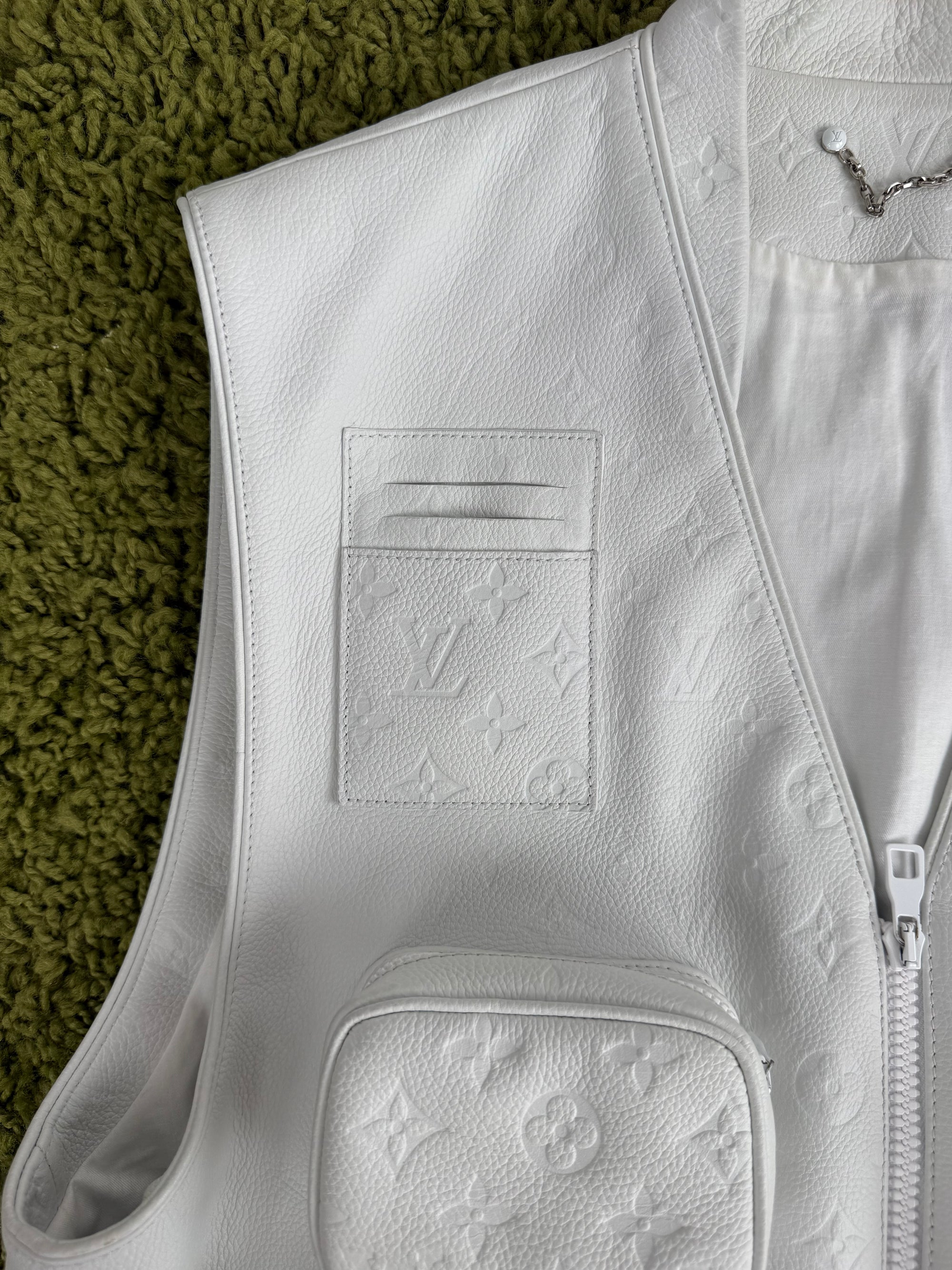 Gilet Louis Vuitton X Virgil Abloh in pelle Monogram Bianco 54