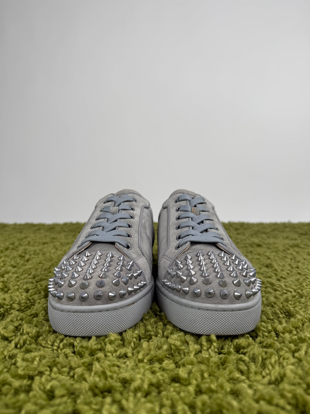 Christian Louboutin Spikes grigio 41