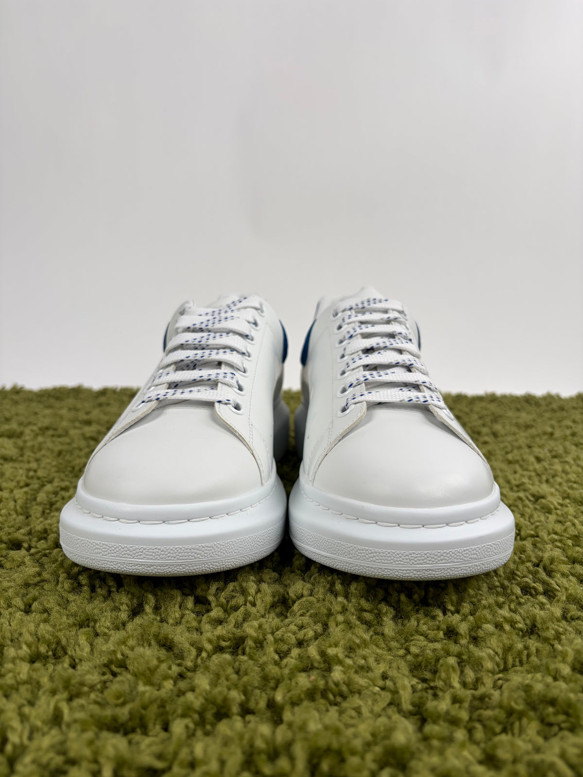 Alexander McQueen Bianco 44