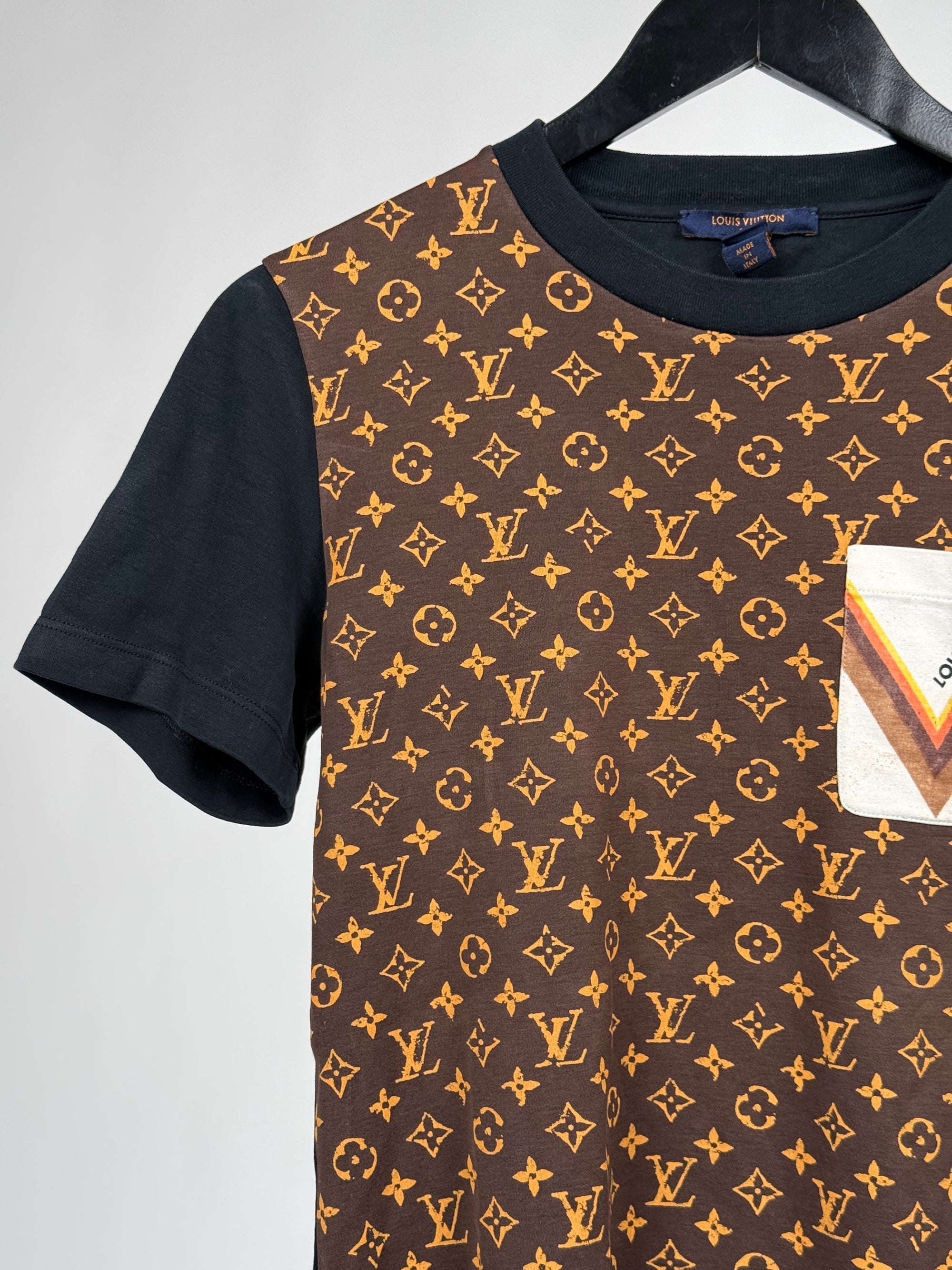T shirt Louis Vuitton femminile Size L marrone e nera