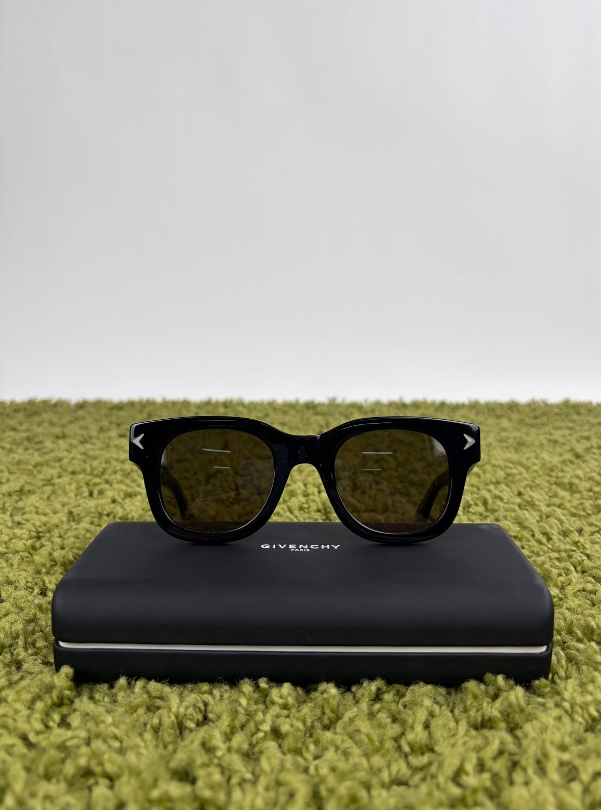 Occhiali da sole Givenchy Neri GV7037/S - Second Hand Di Fiore