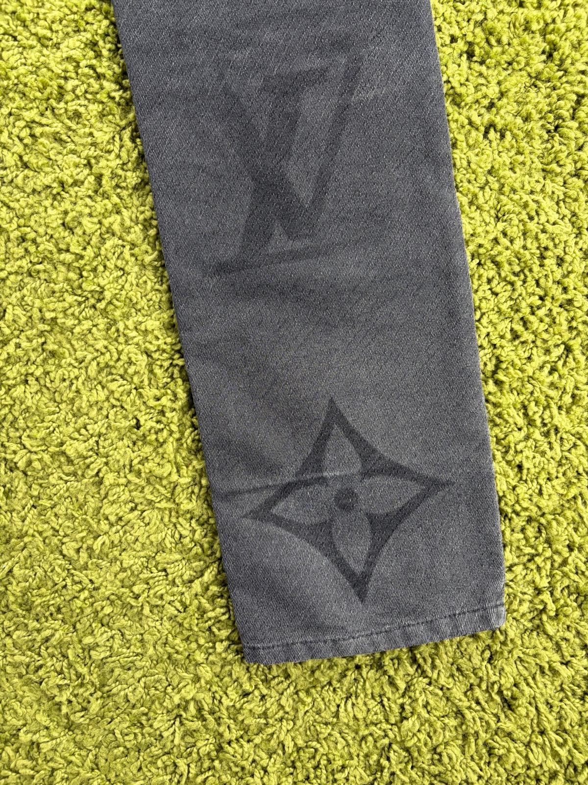 Jeans Louis Vuitton in denim Grigio 30