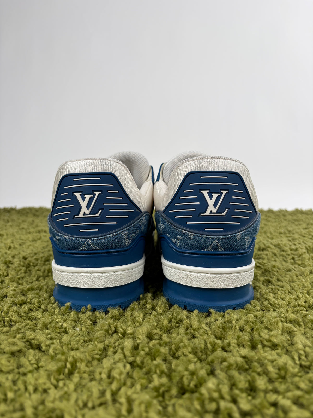 Louis Vuitton Trainer In Denim Blu 7.5