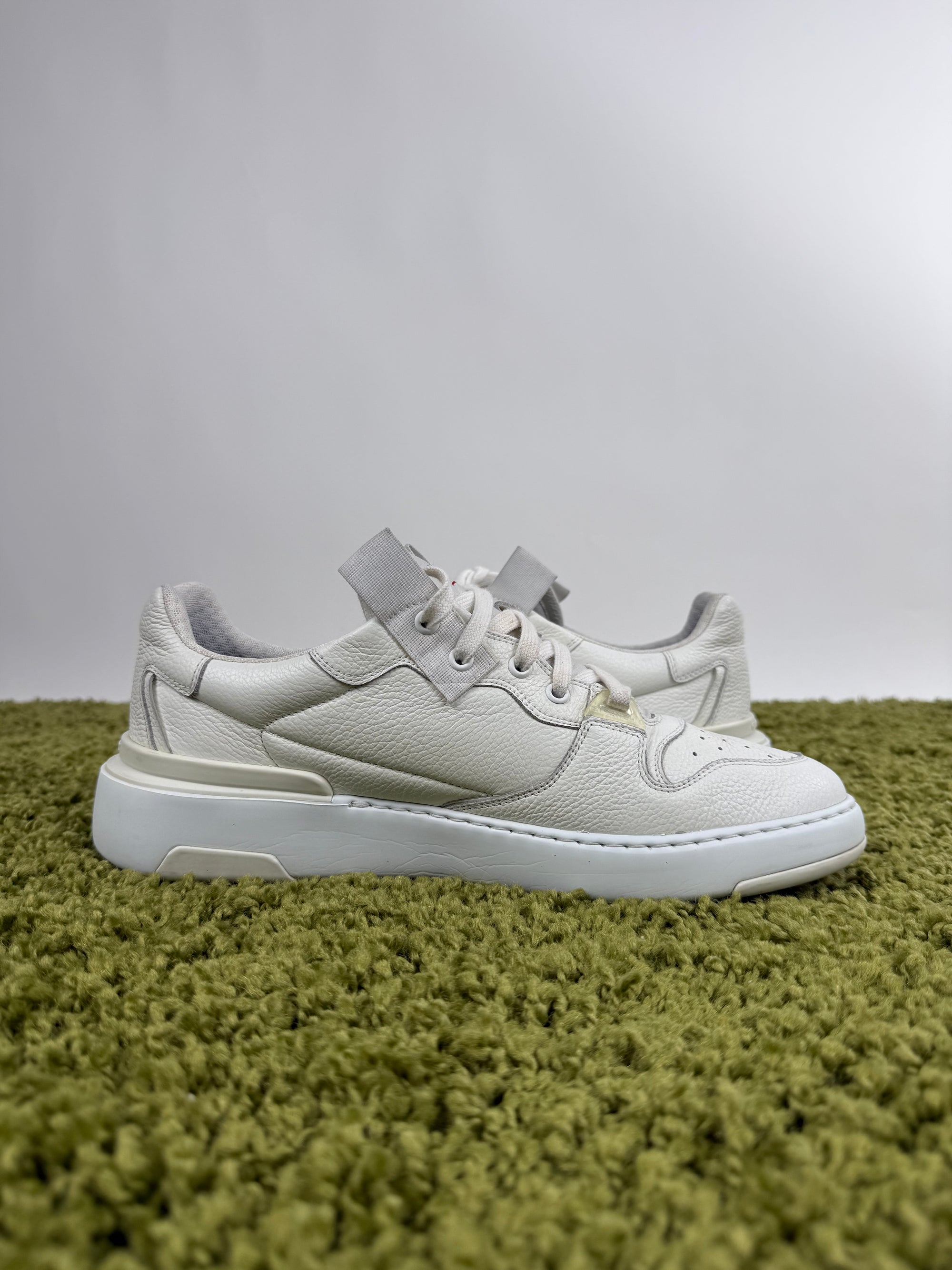 Givenchy Wing Low Sneaker 43