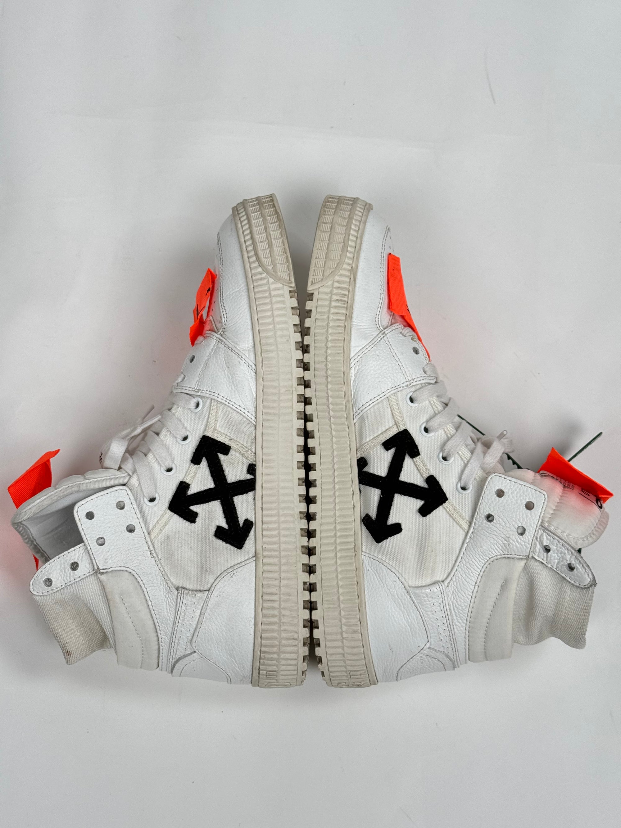 Off white Size 44 bianche nere e arancioni