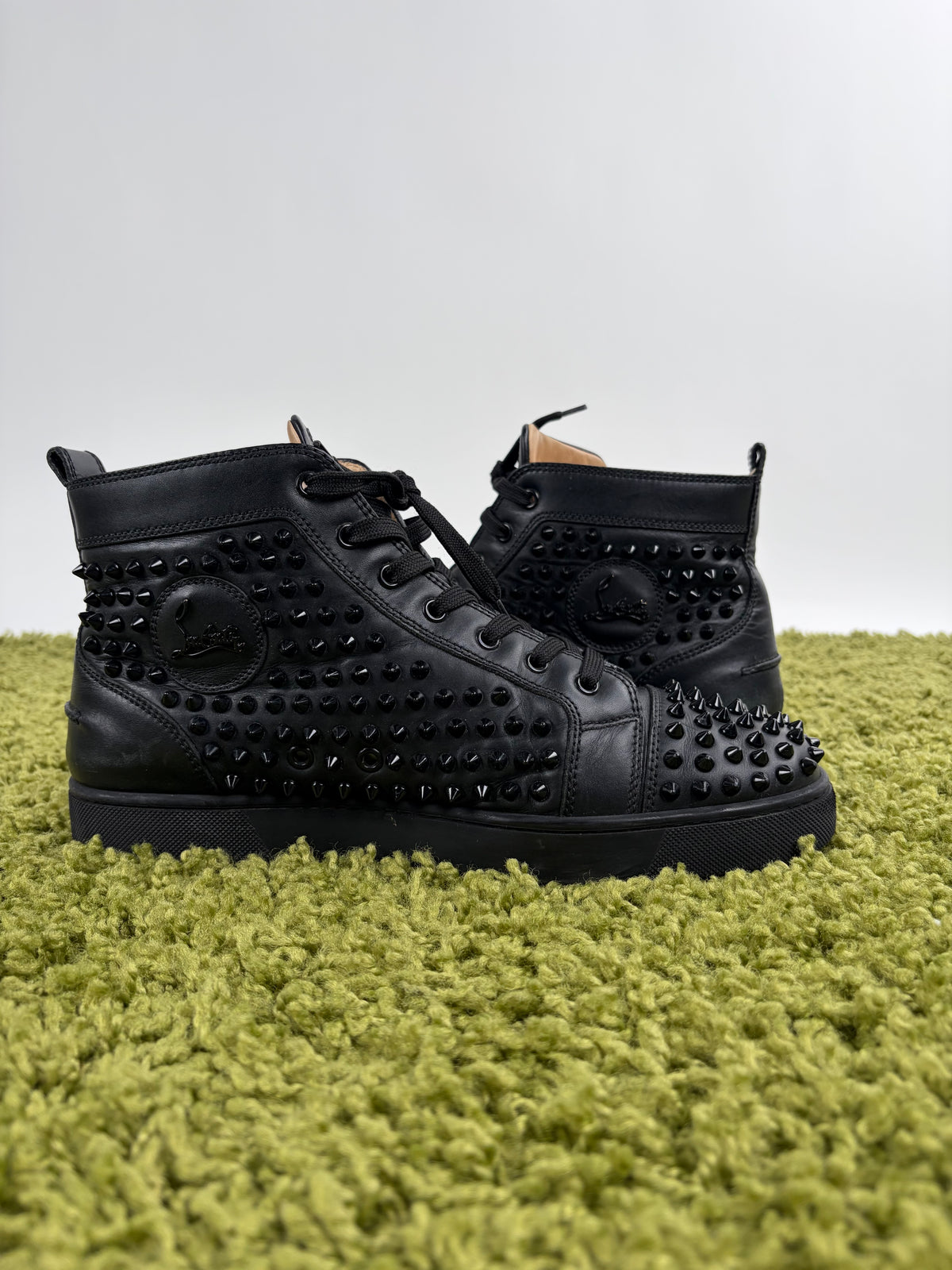 Christian Louboutin Spikes High in pelle Nera
