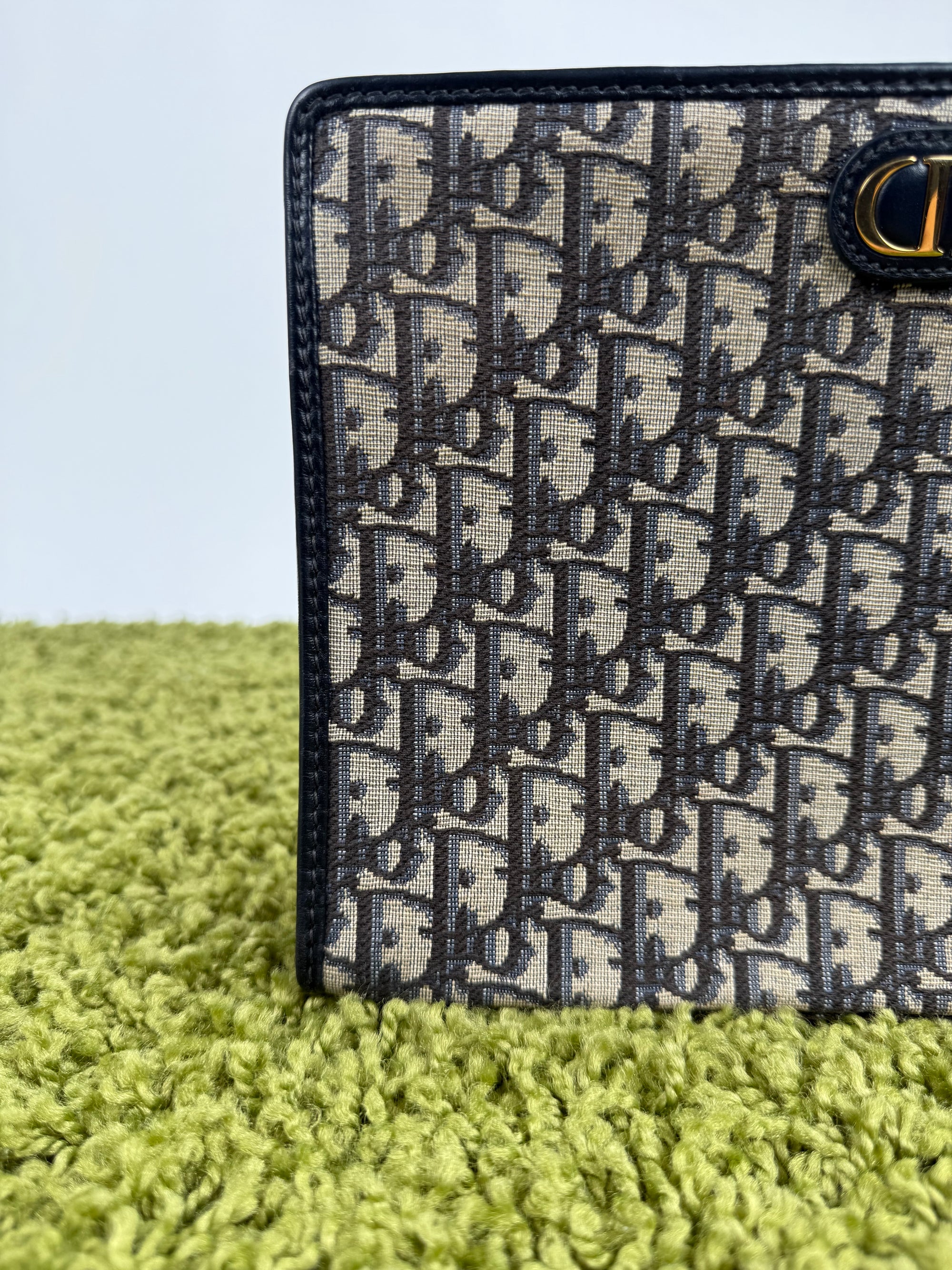 Pochette Dior Dea 30 Montaigne