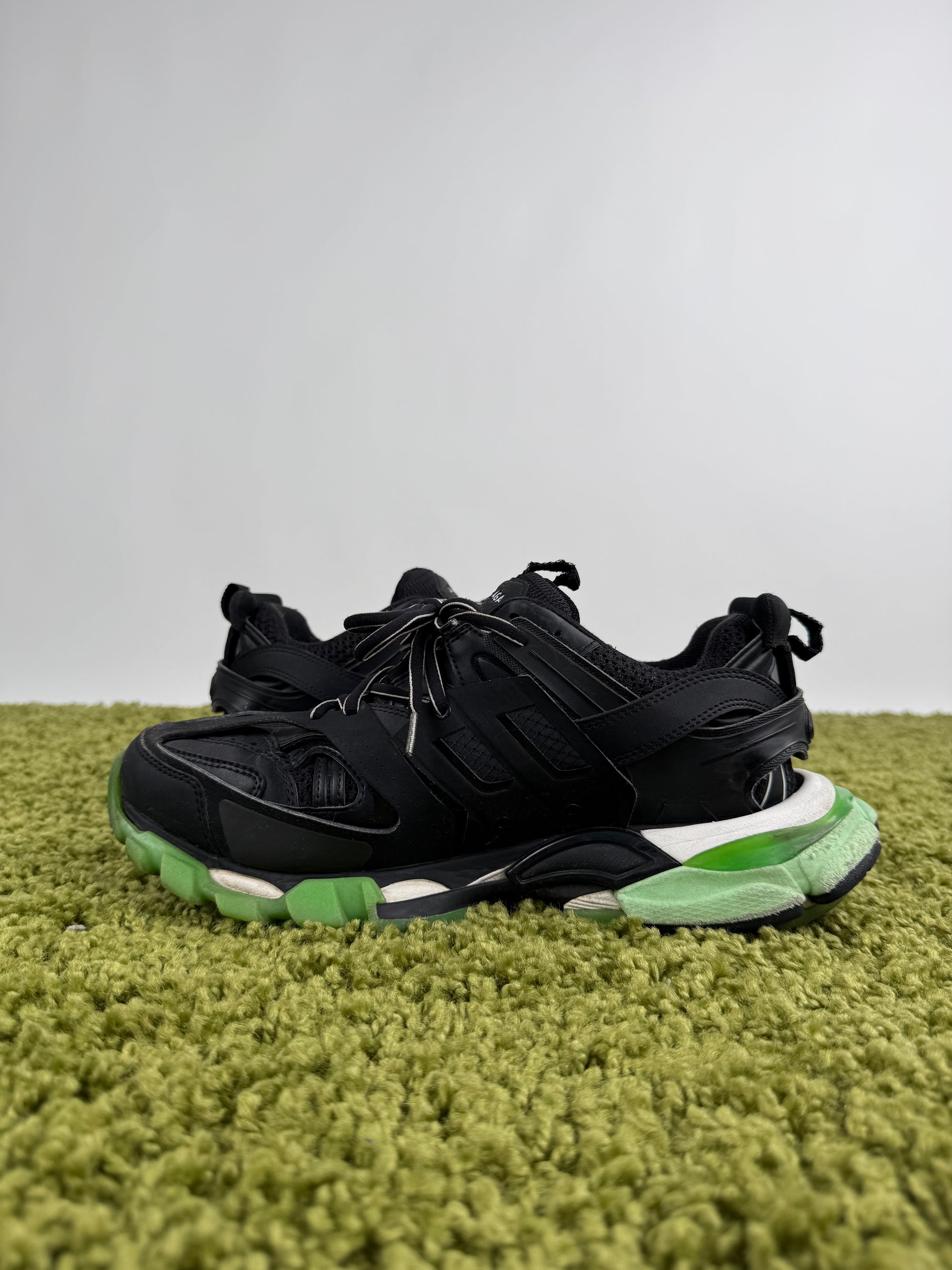 Balenciaga Track 42